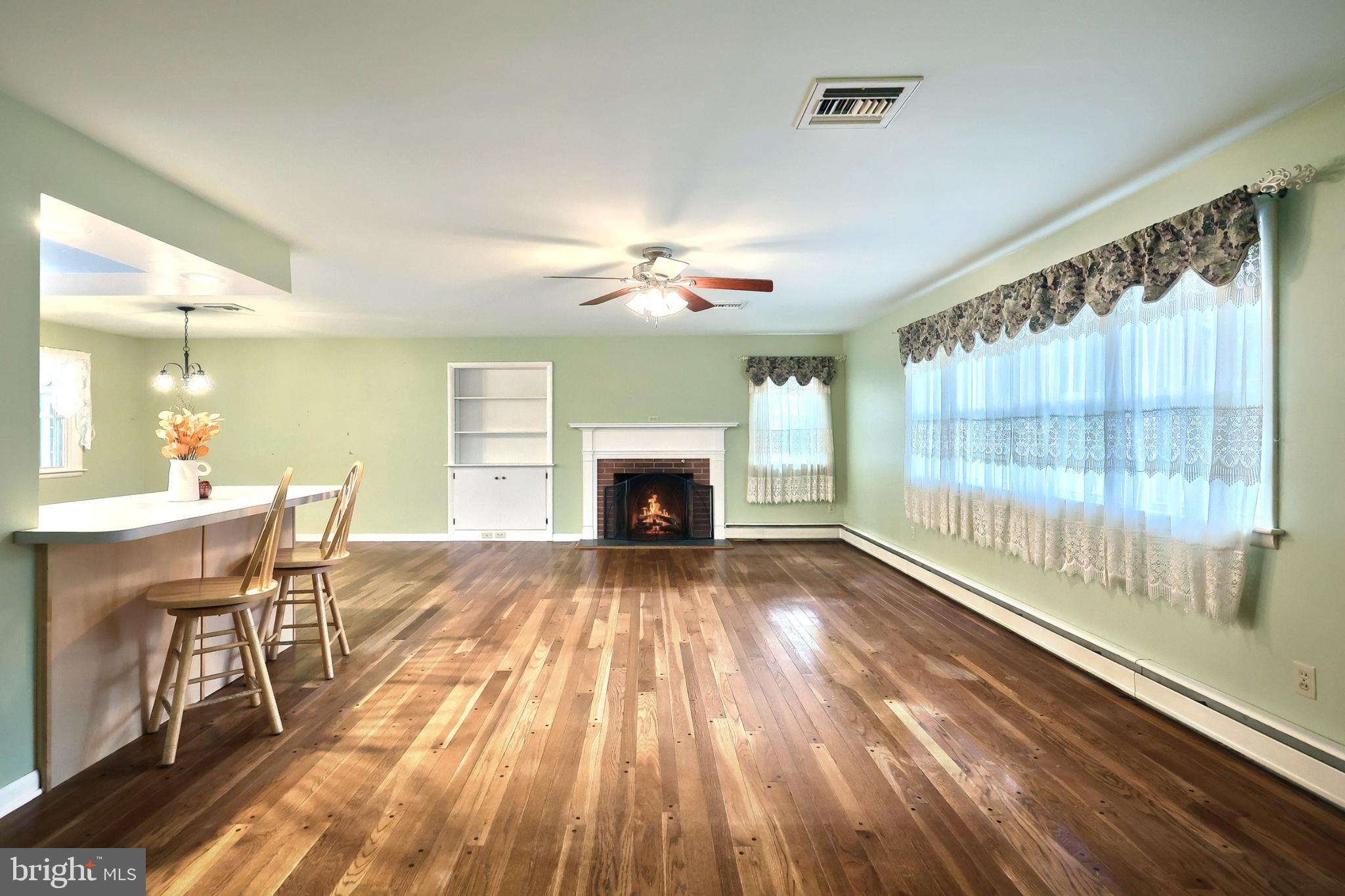 LAKE LEHMAN - Residential