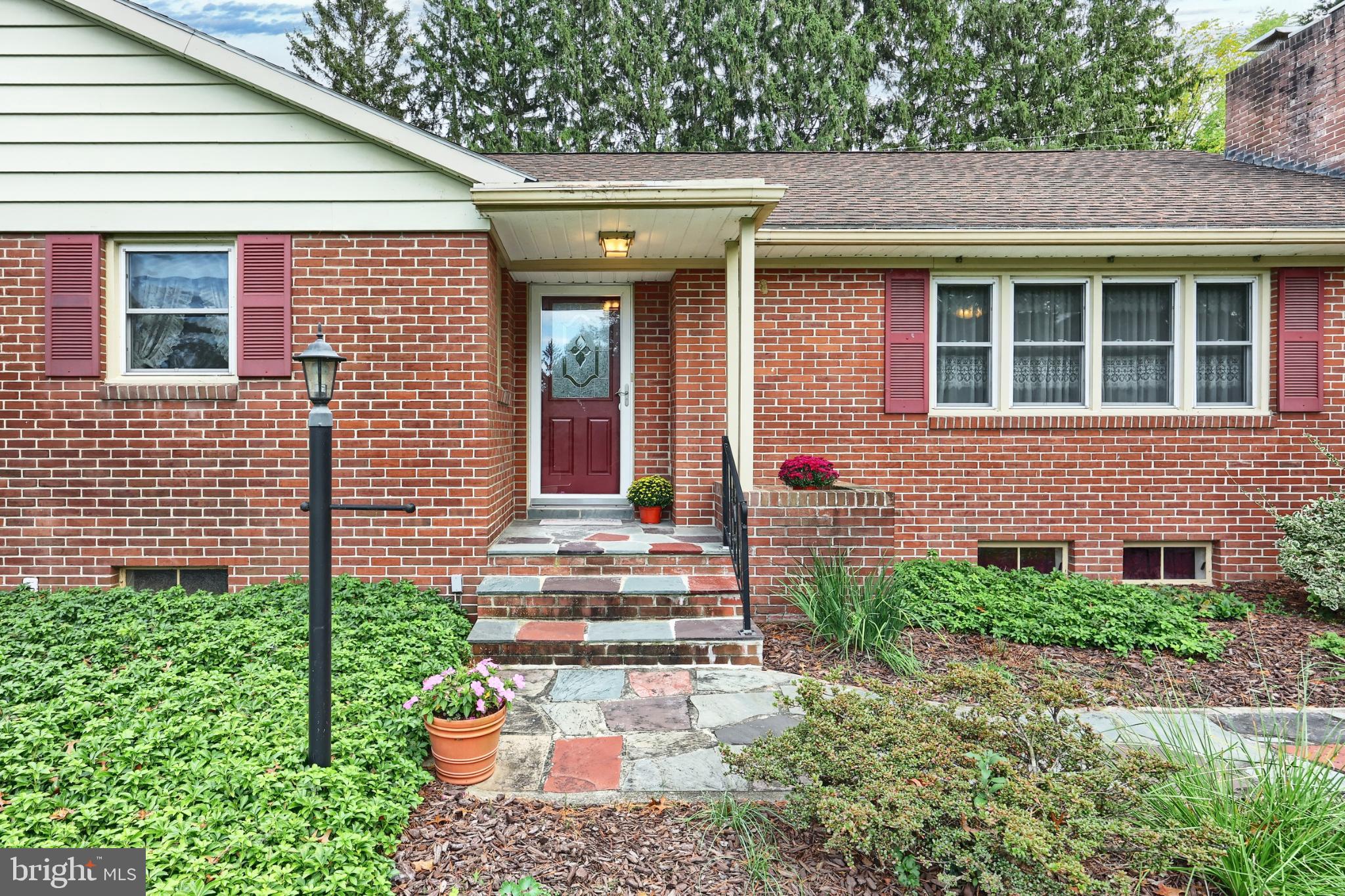 LAKE LEHMAN - Residential