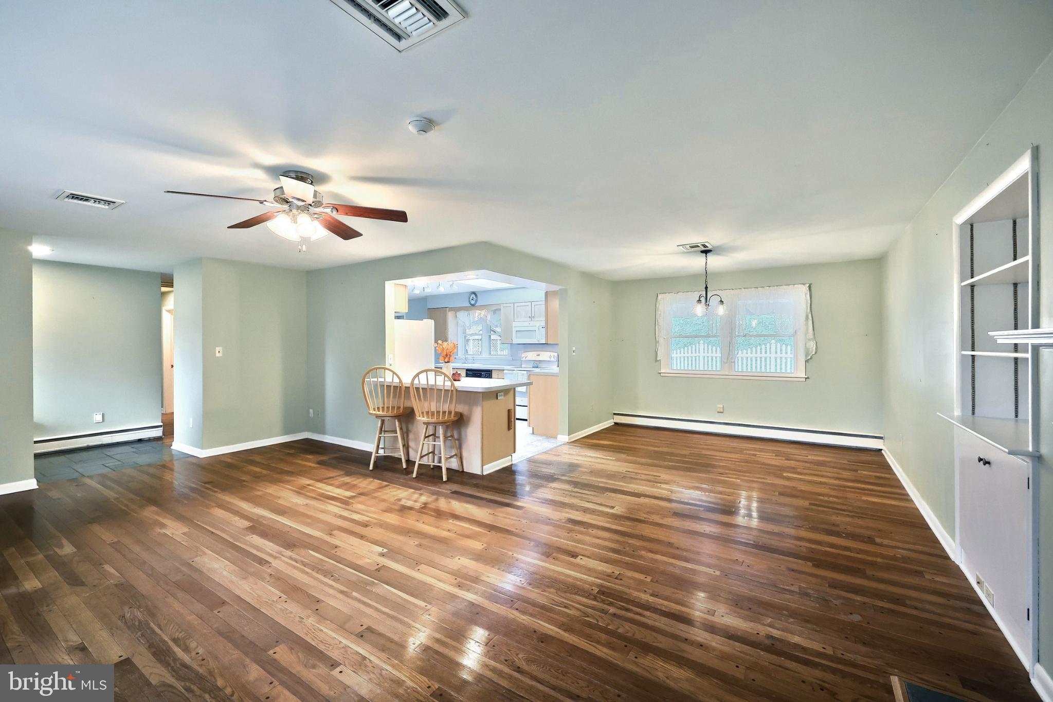 LAKE LEHMAN - Residential