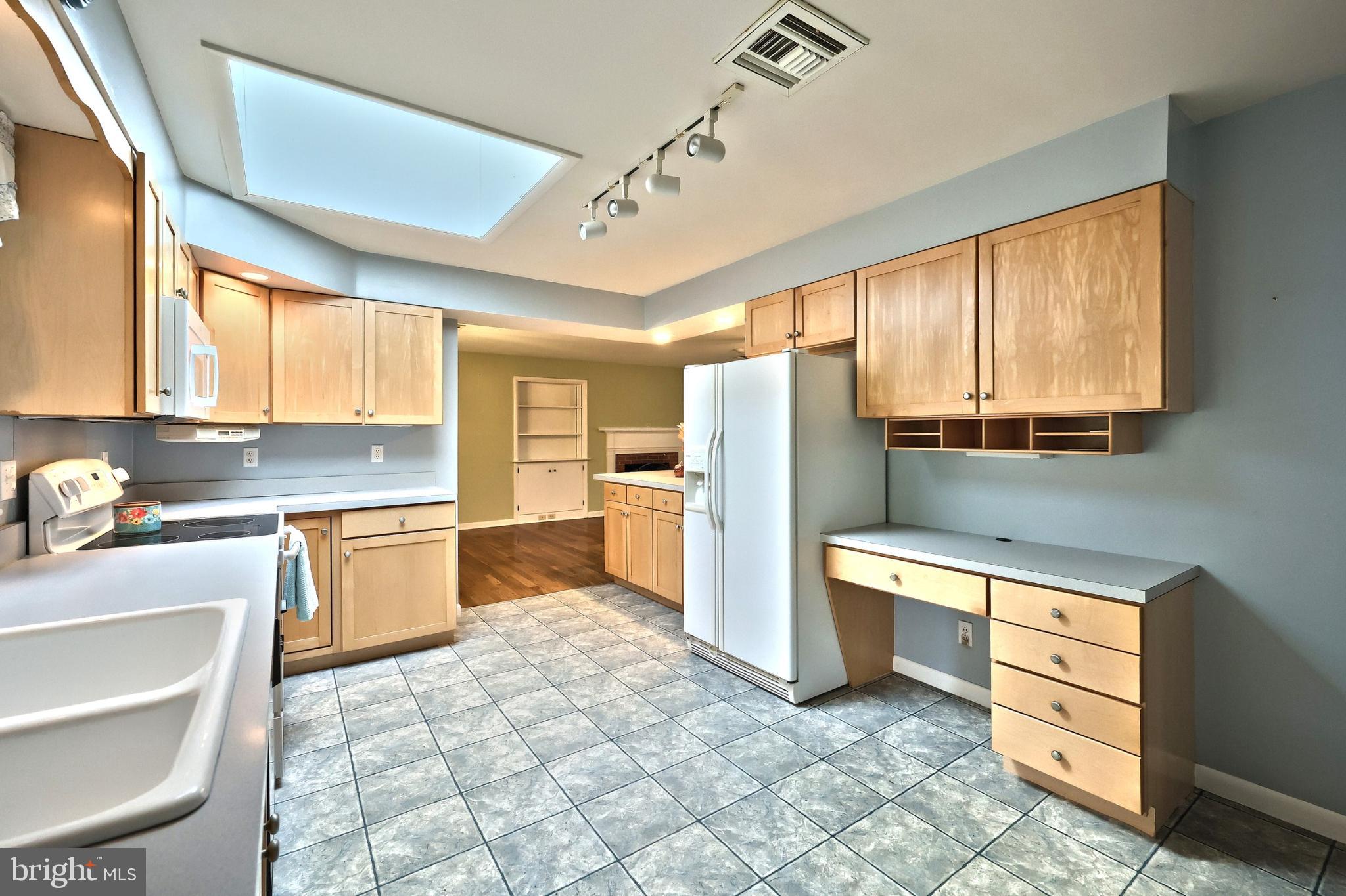 LAKE LEHMAN - Residential