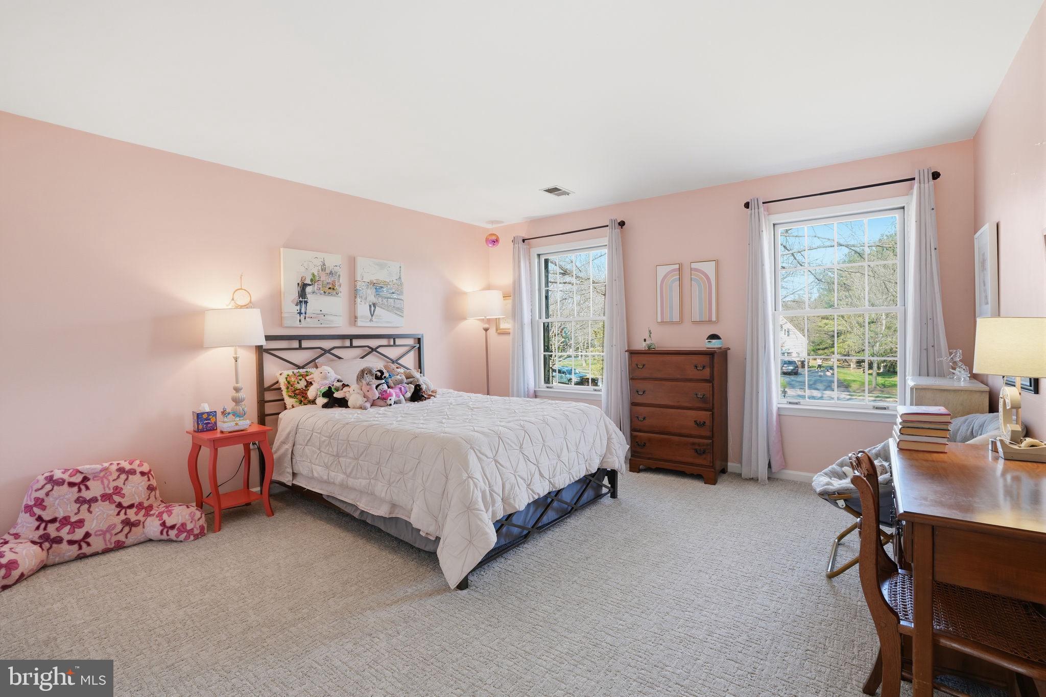 HUNTERS CROSSING - Residential