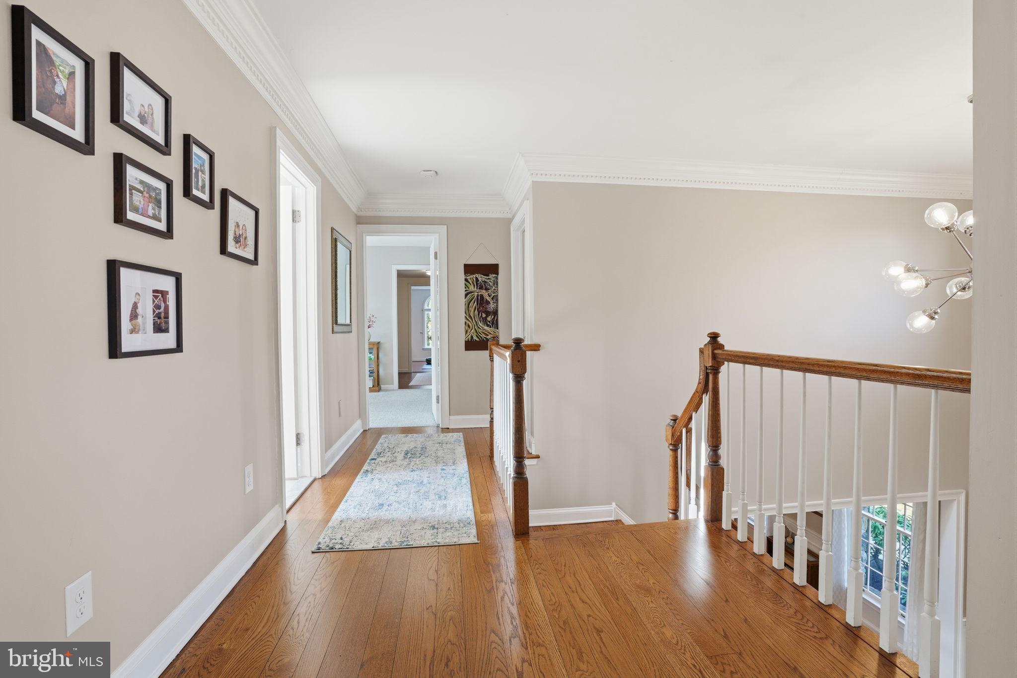 HUNTERS CROSSING - Residential