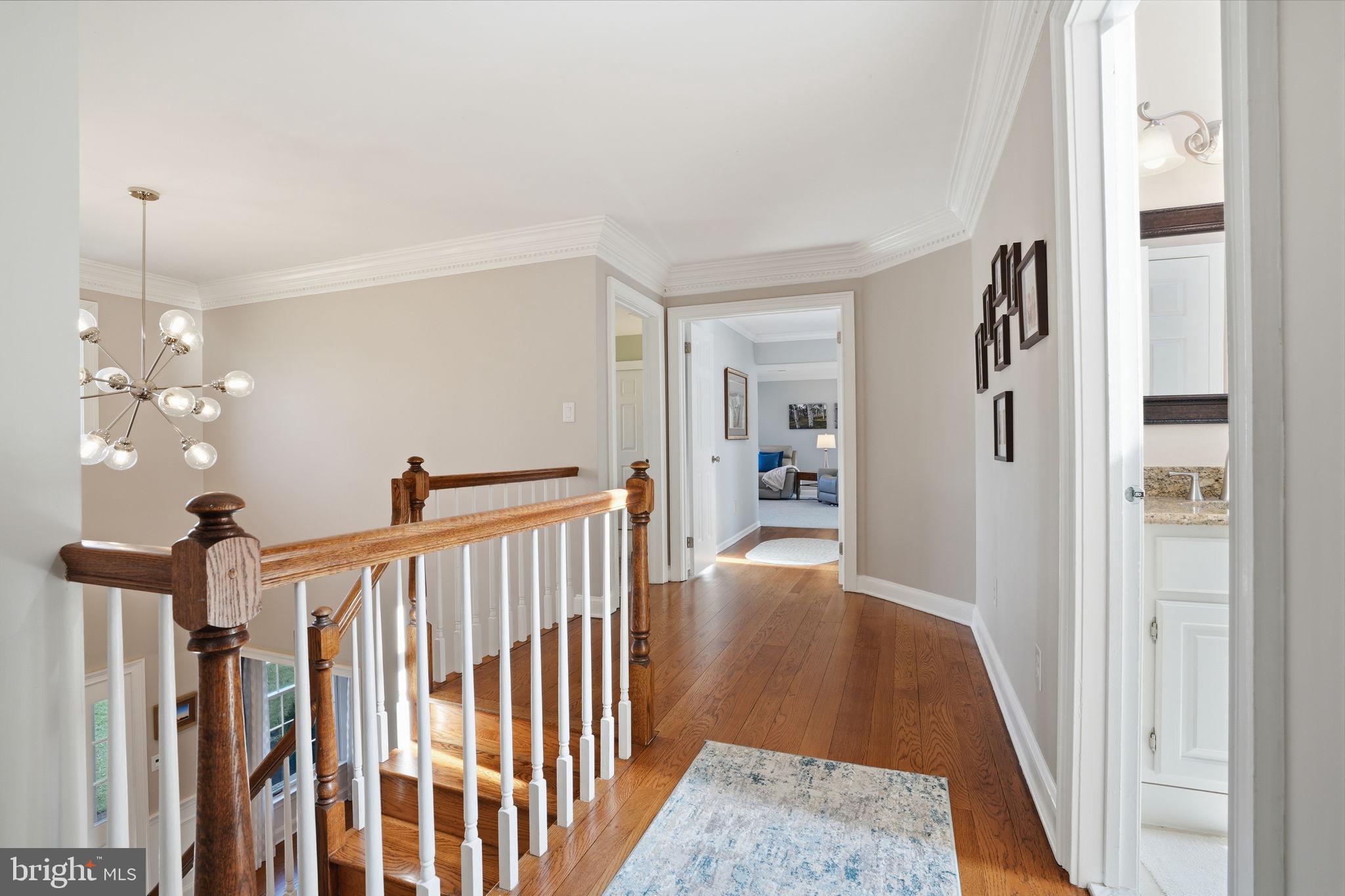 HUNTERS CROSSING - Residential