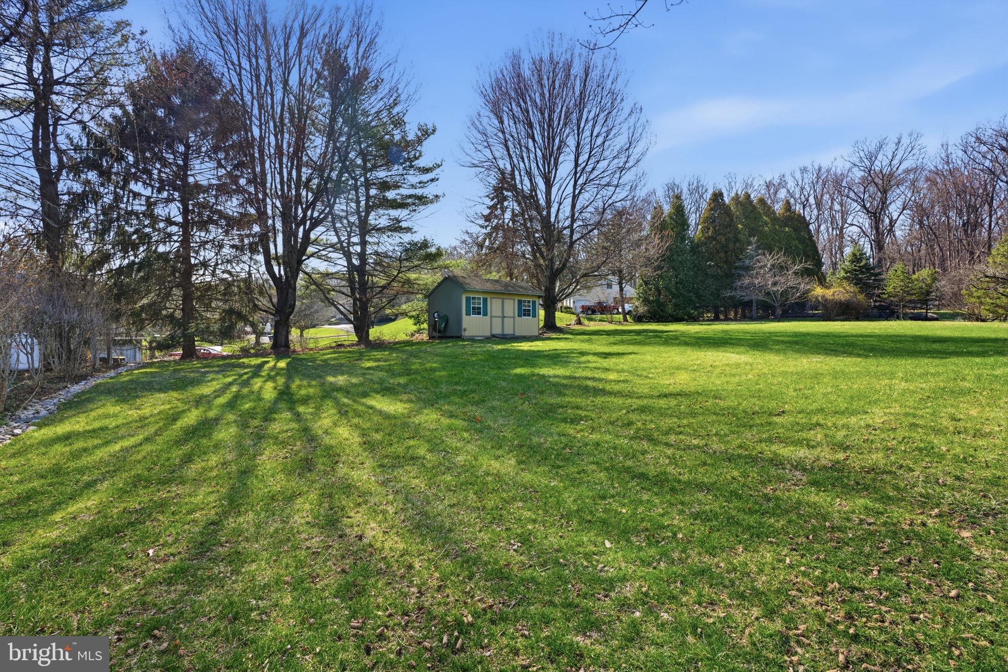 HUNTERS CROSSING - Residential