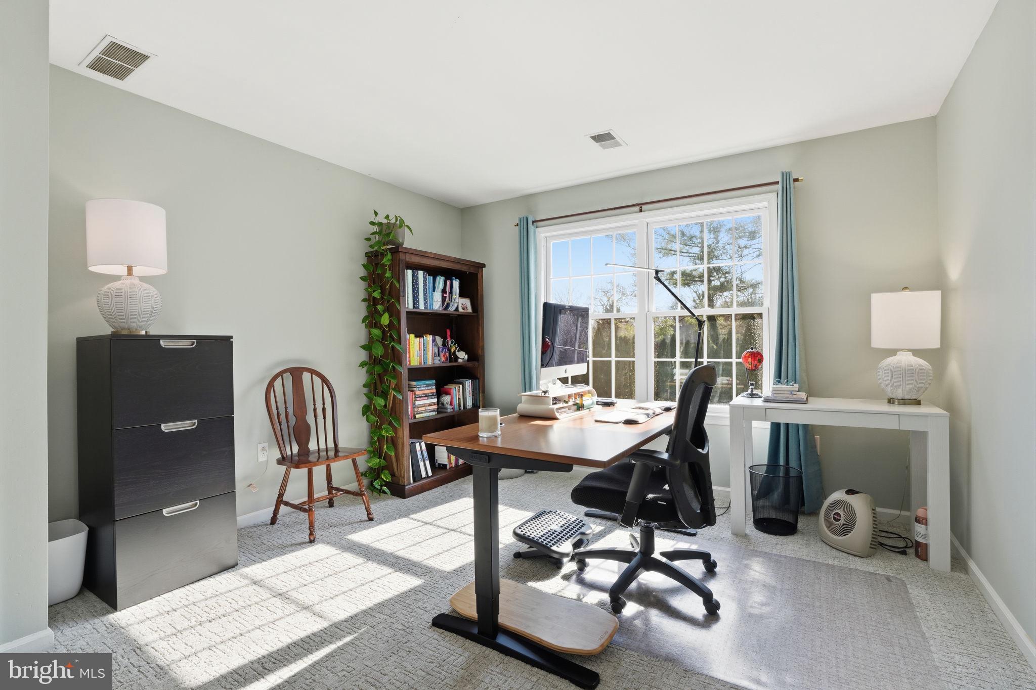 HUNTERS CROSSING - Residential