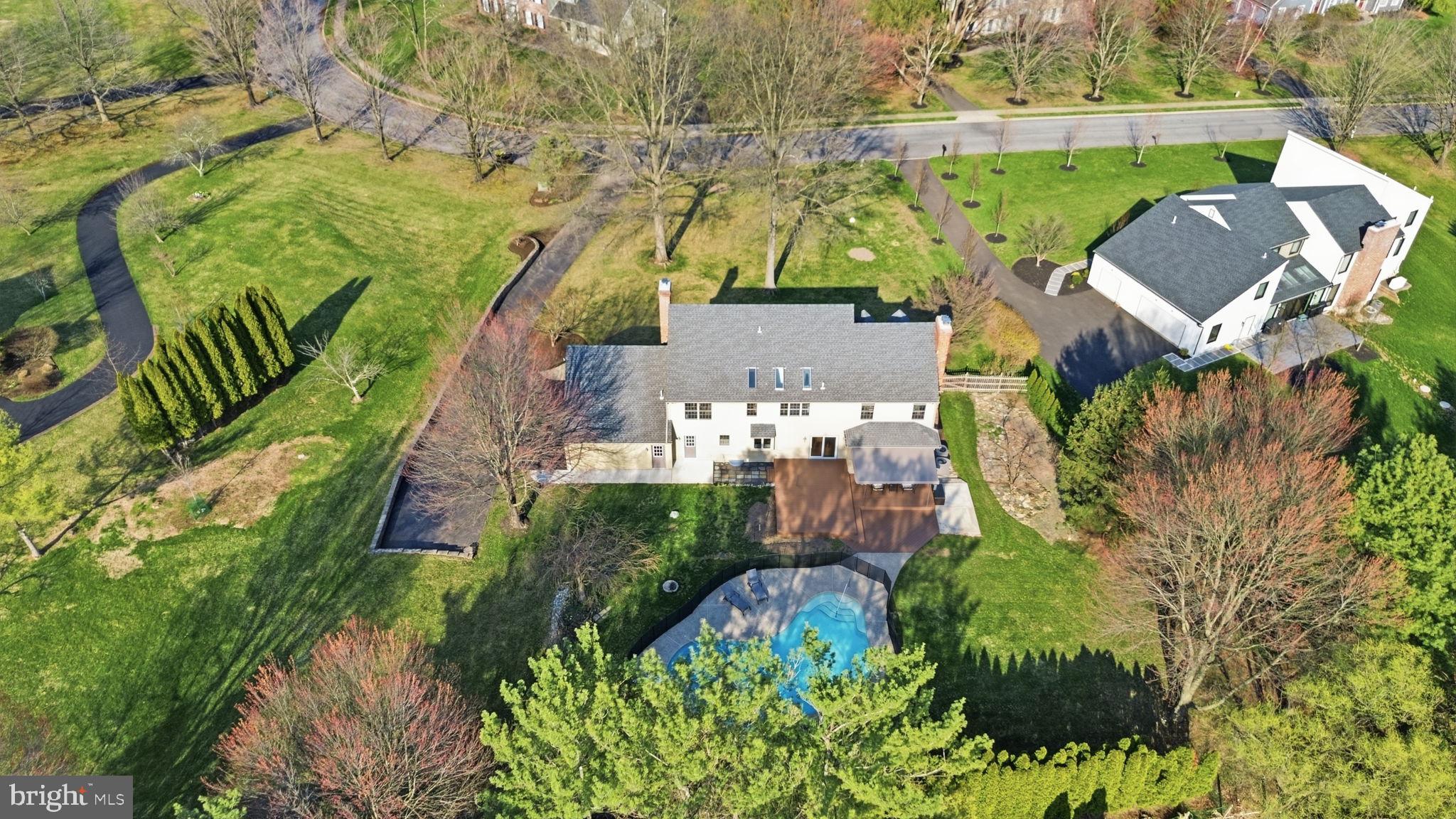 HUNTERS CROSSING - Residential