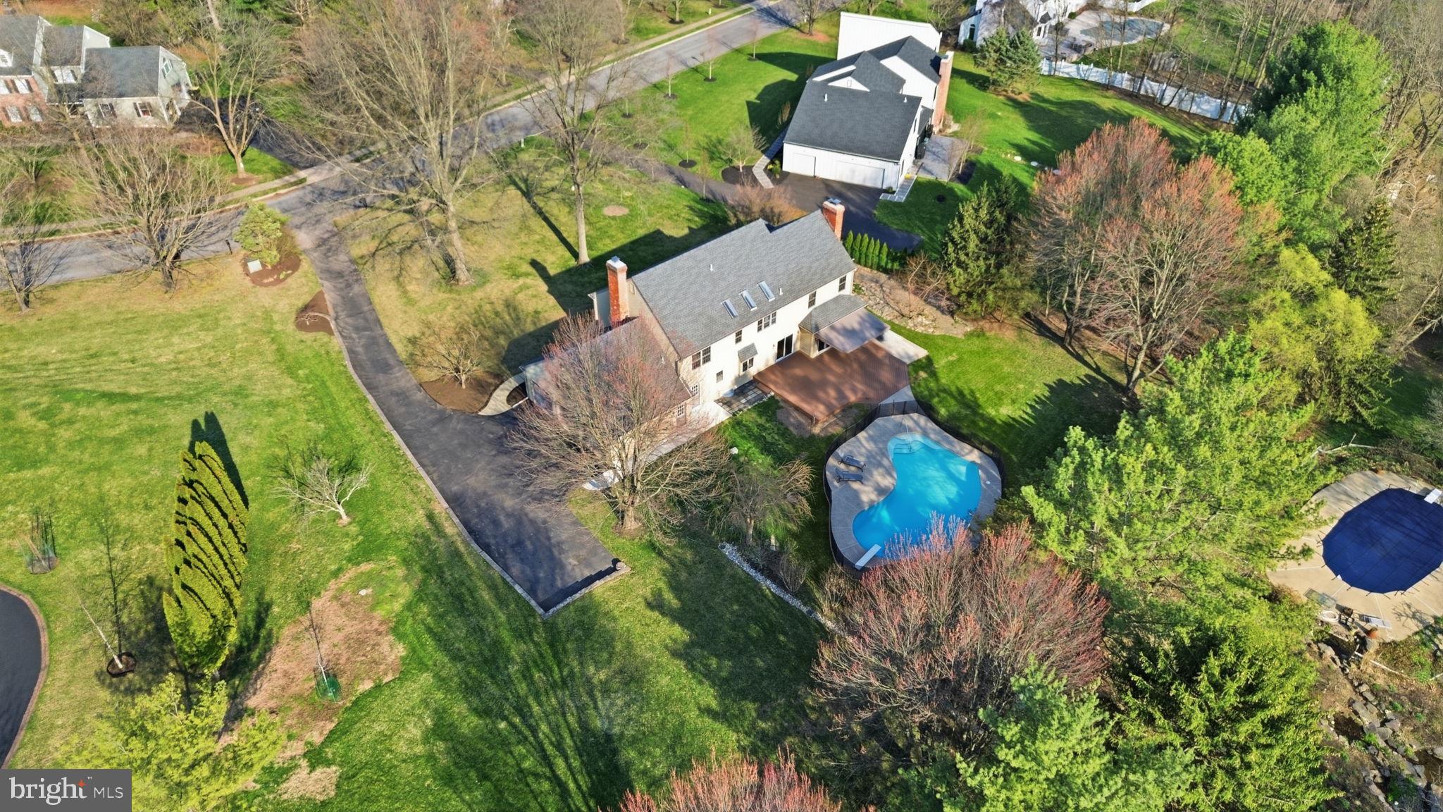 HUNTERS CROSSING - Residential