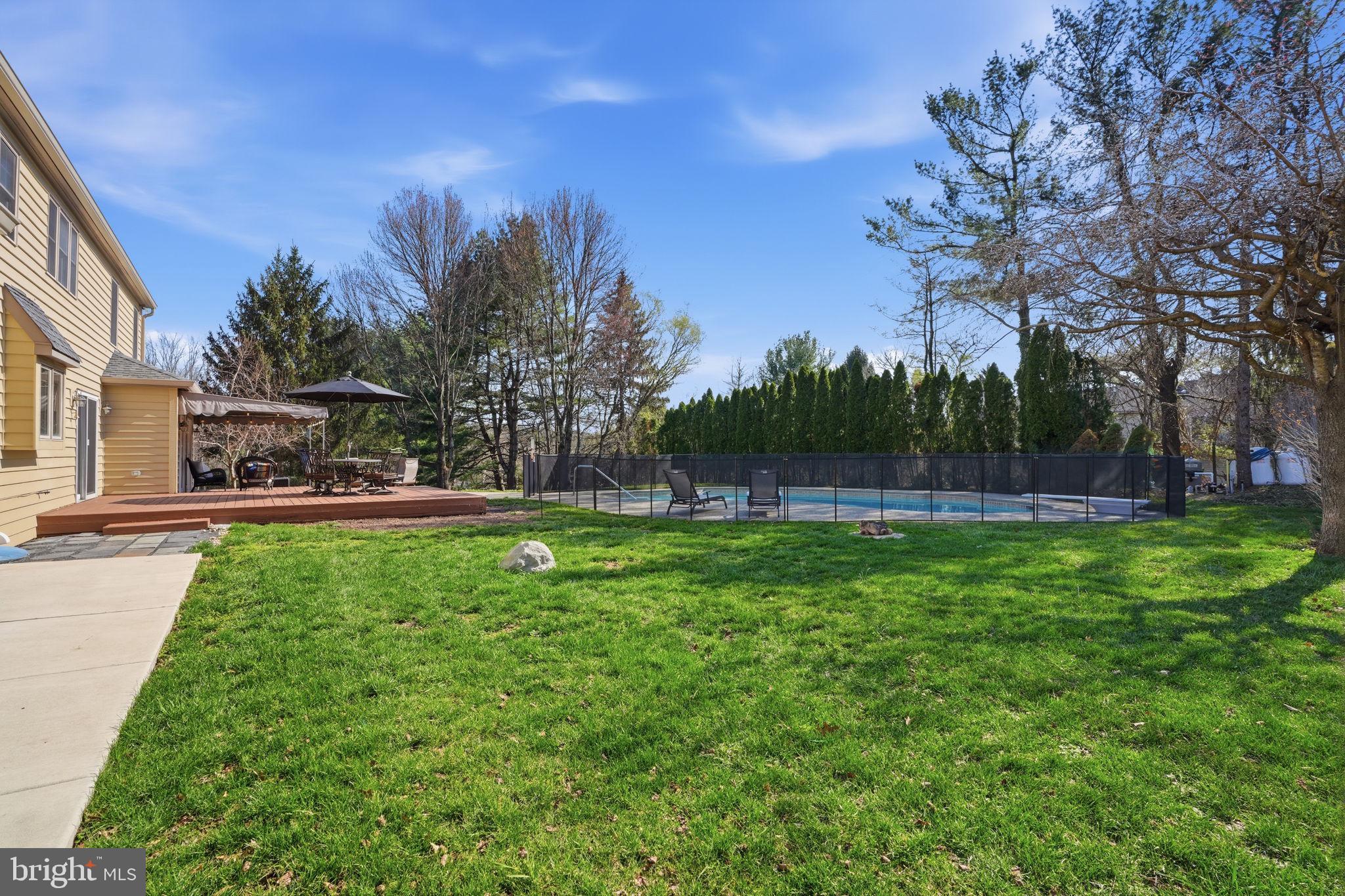 HUNTERS CROSSING - Residential