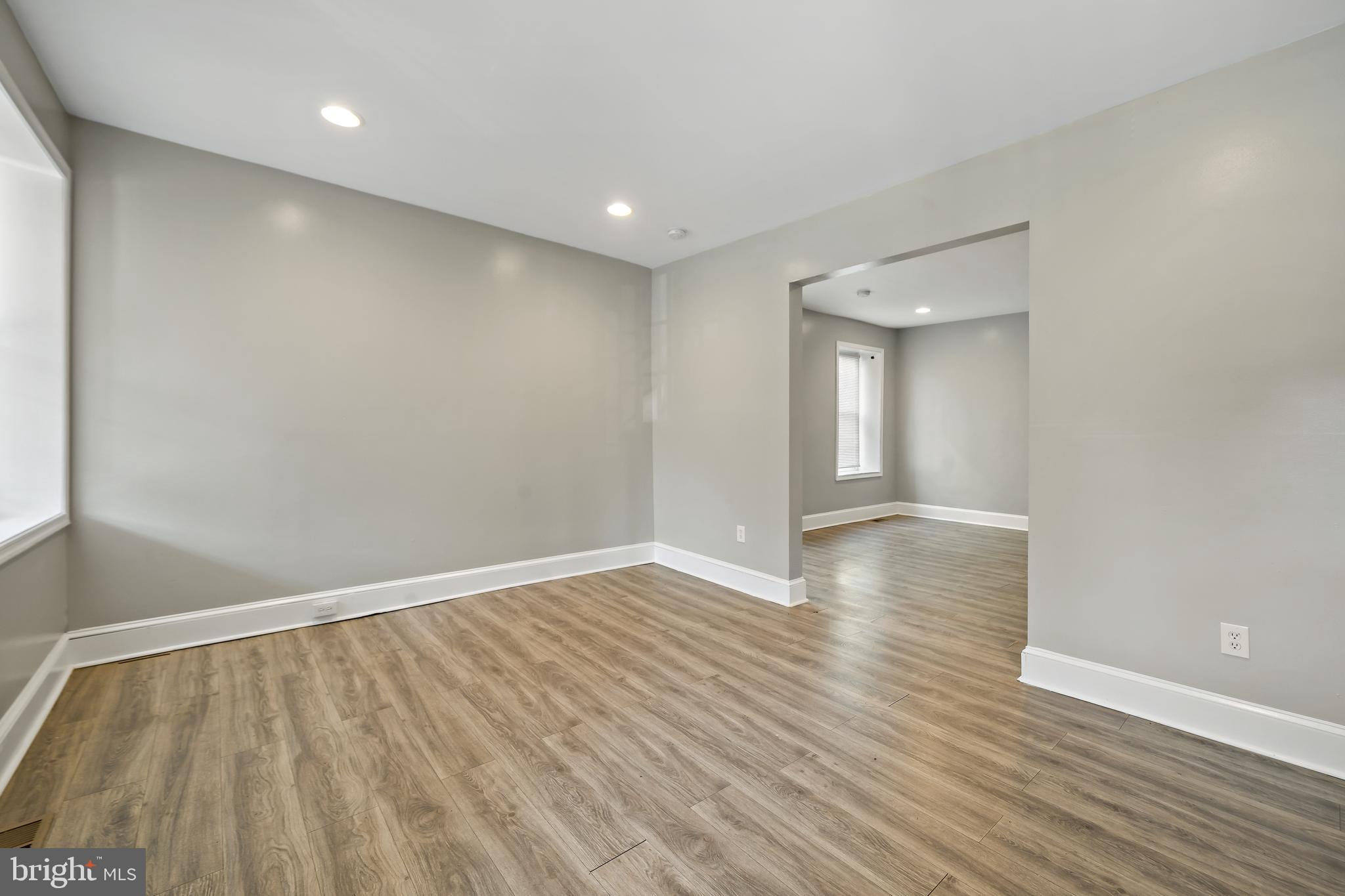 ROXBOROUGH - Residential