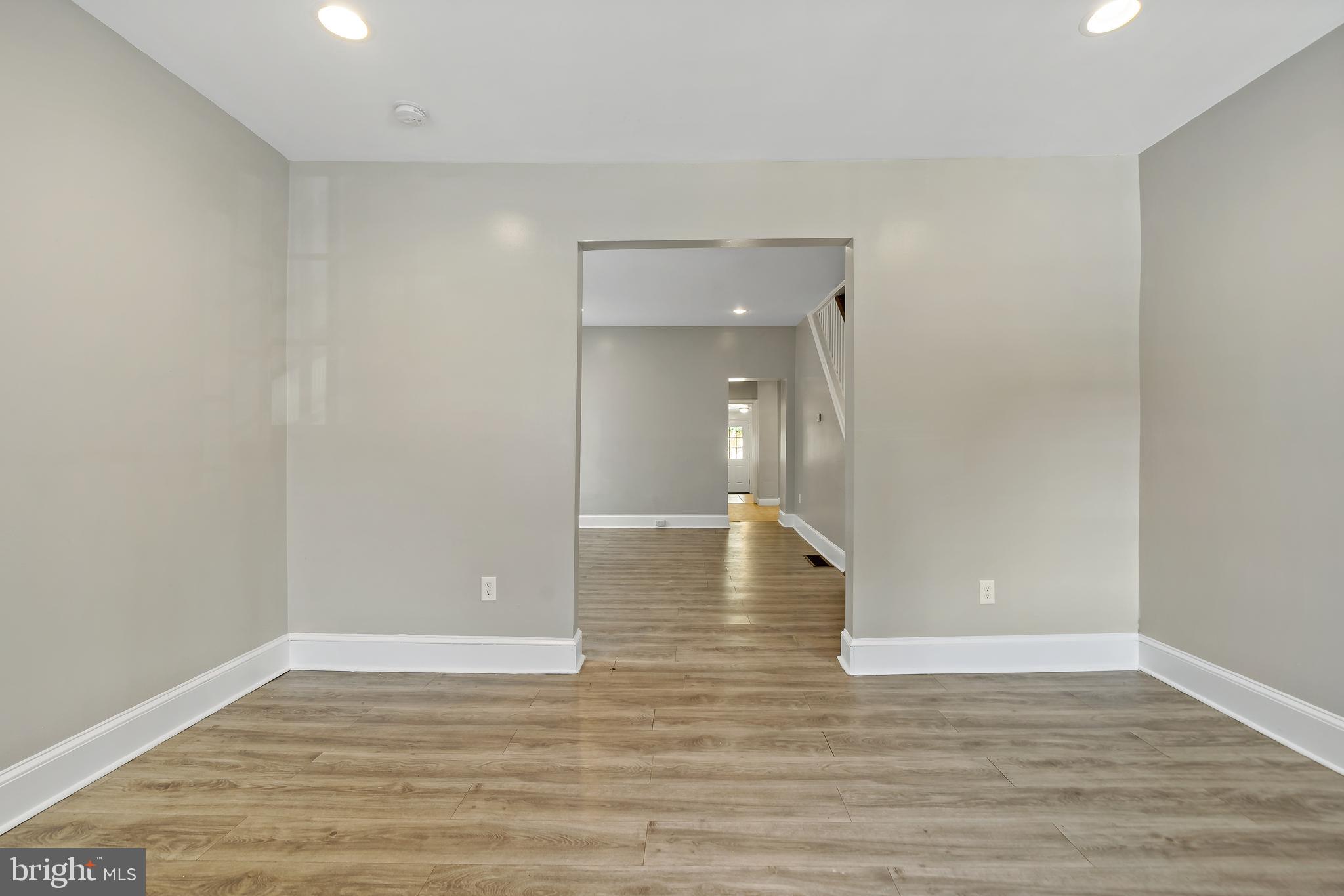 ROXBOROUGH - Residential