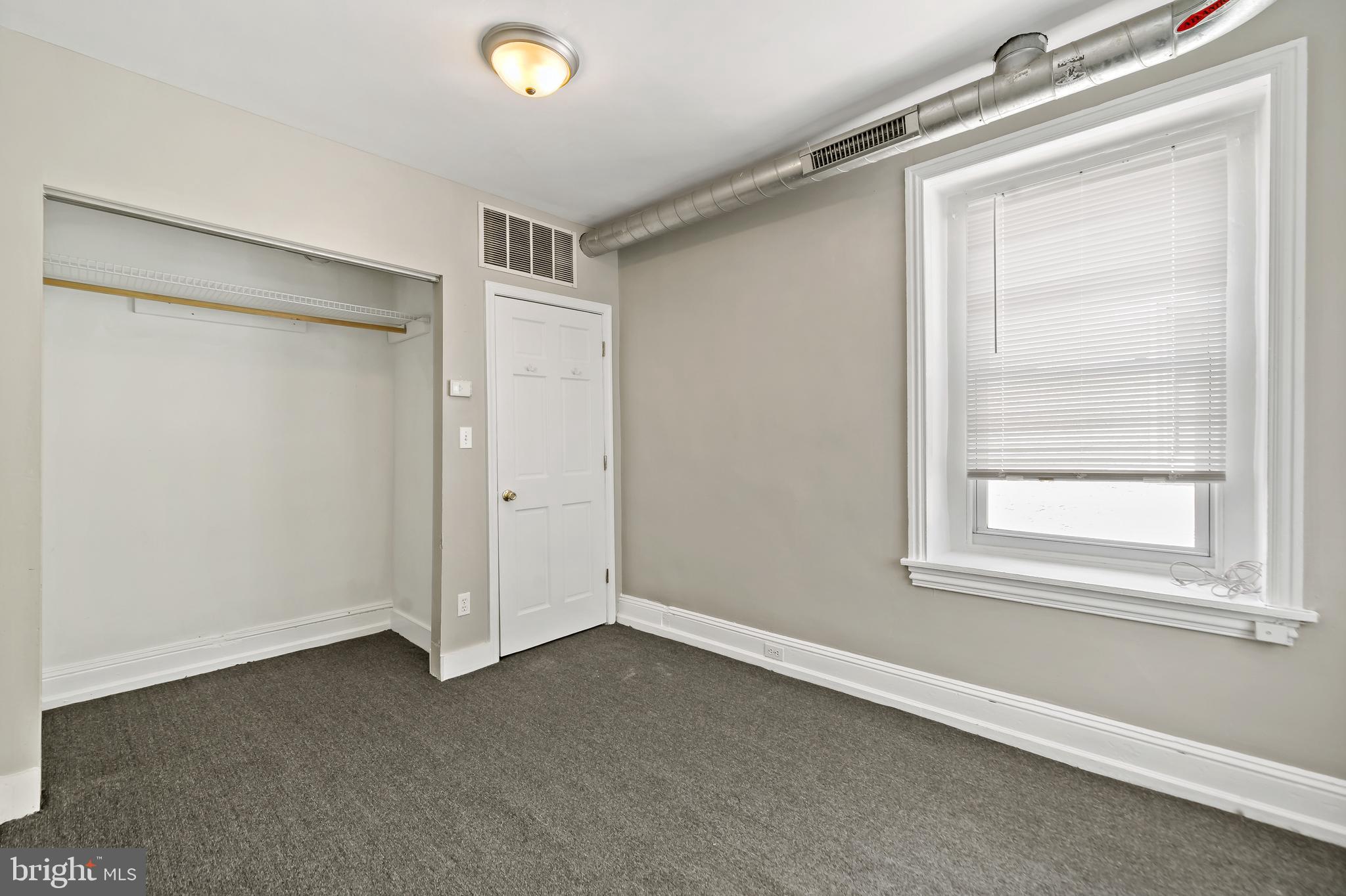 ROXBOROUGH - Residential