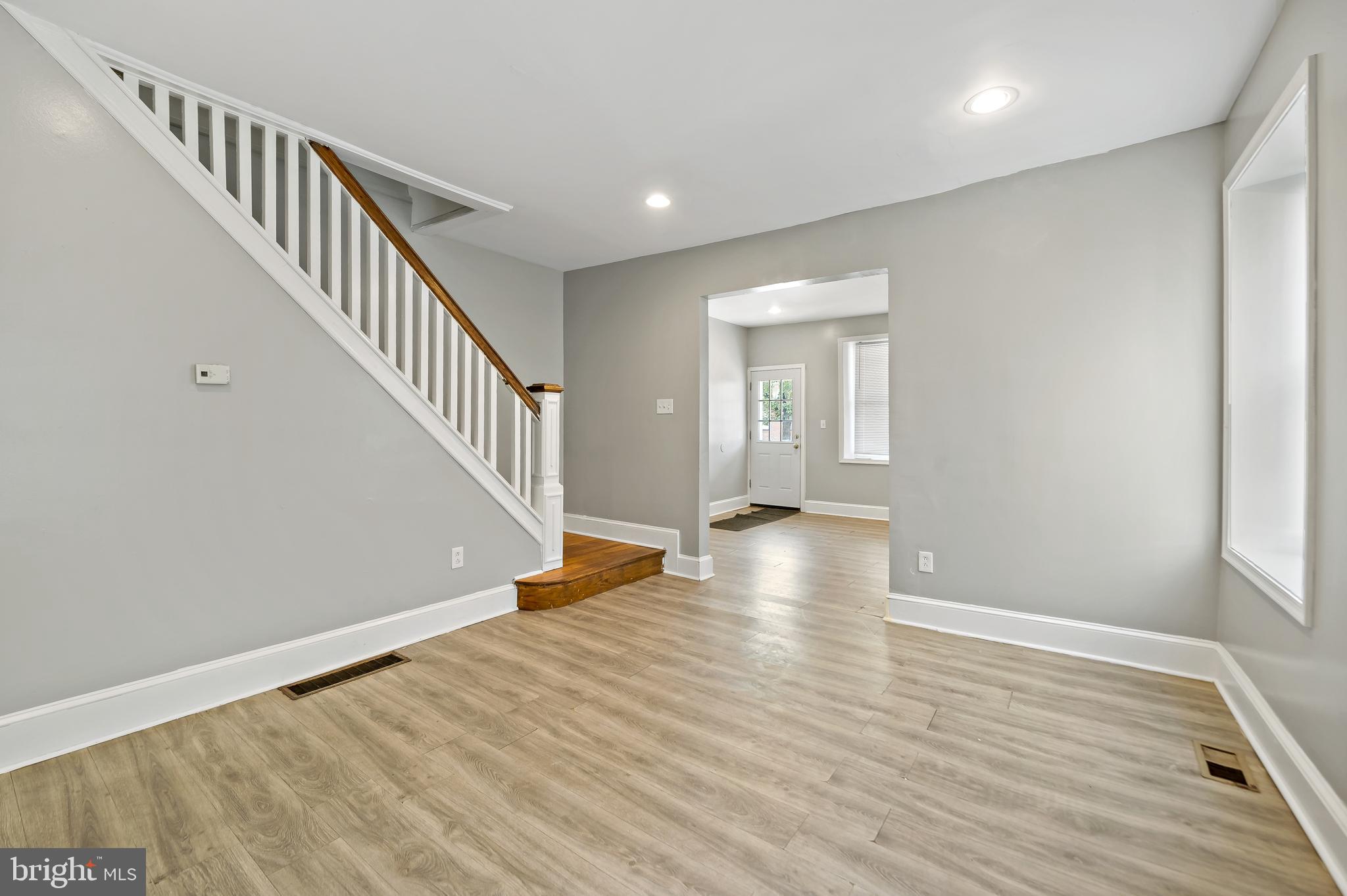 ROXBOROUGH - Residential