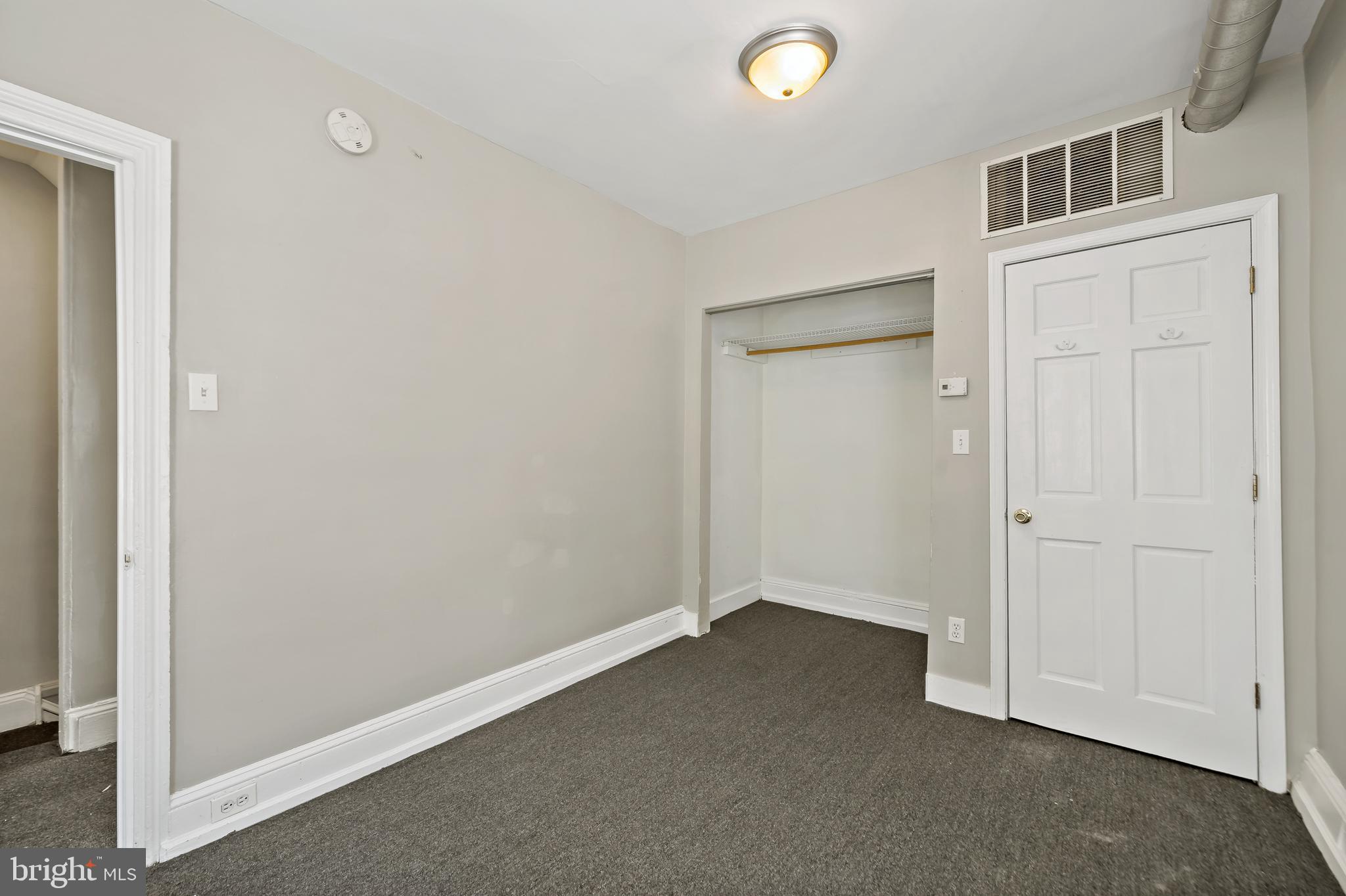 ROXBOROUGH - Residential