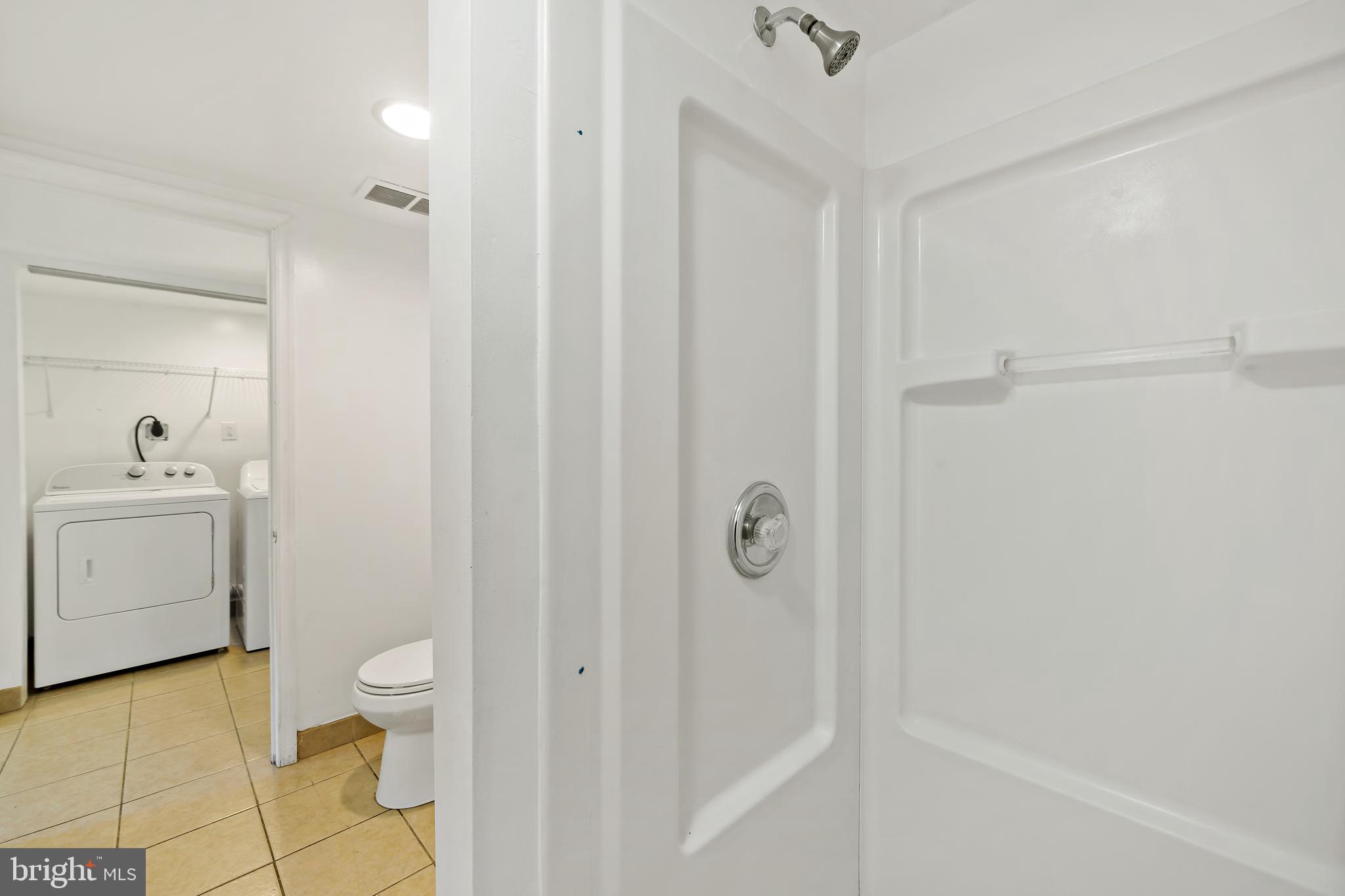 ROXBOROUGH - Residential