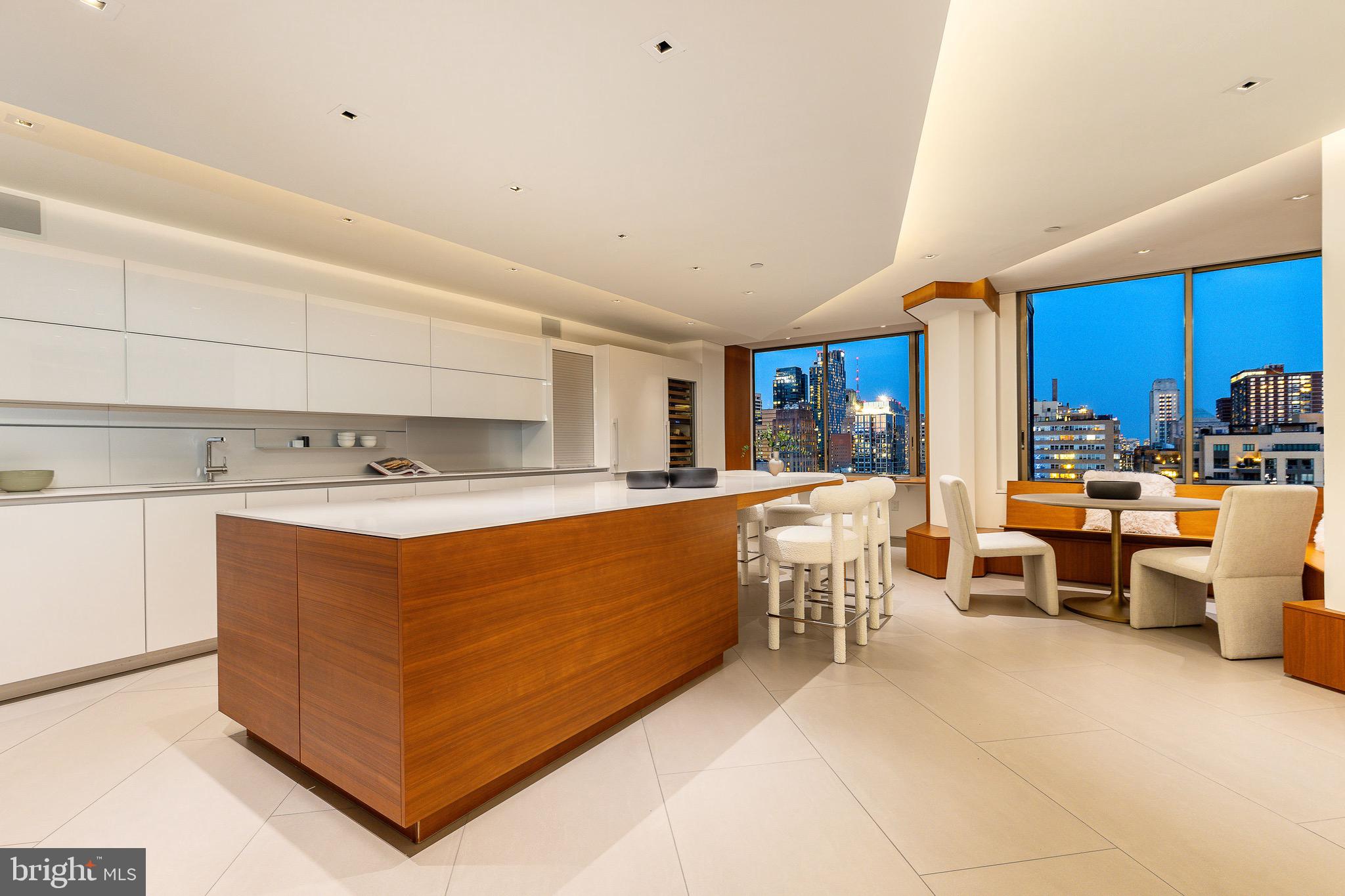 RITTENHOUSE SQUARE - Residential