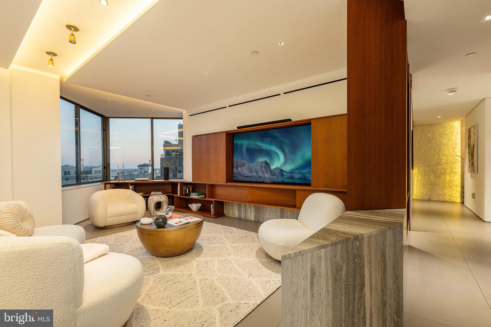 RITTENHOUSE SQUARE - Residential