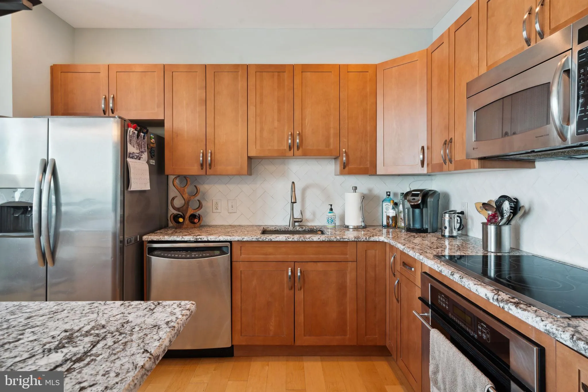 Philadelphia, Pennsylvania 19123, United States, 2 Bedrooms Bedrooms, ,3 BathroomsBathrooms,Residential,Active,82756