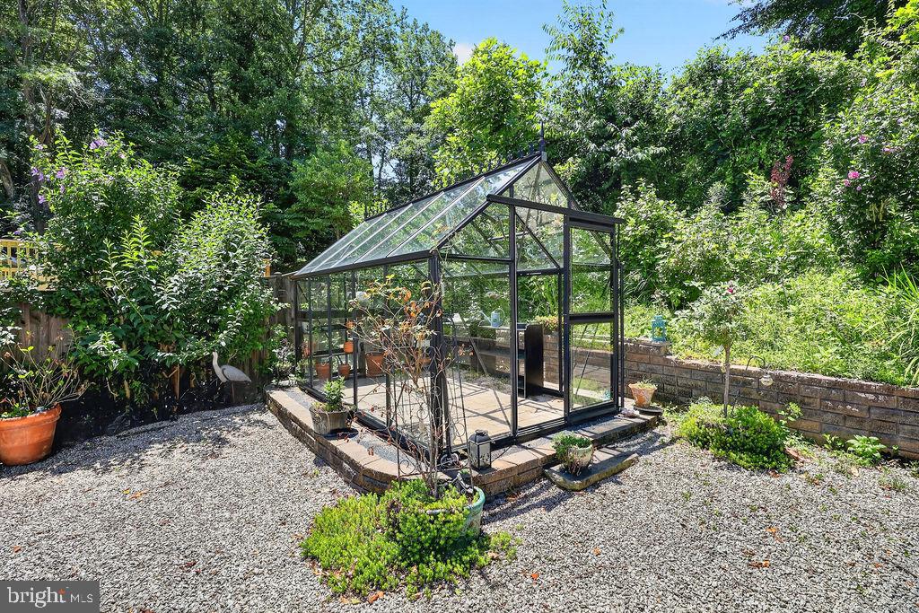 8471 GREAT LAKE LANE
