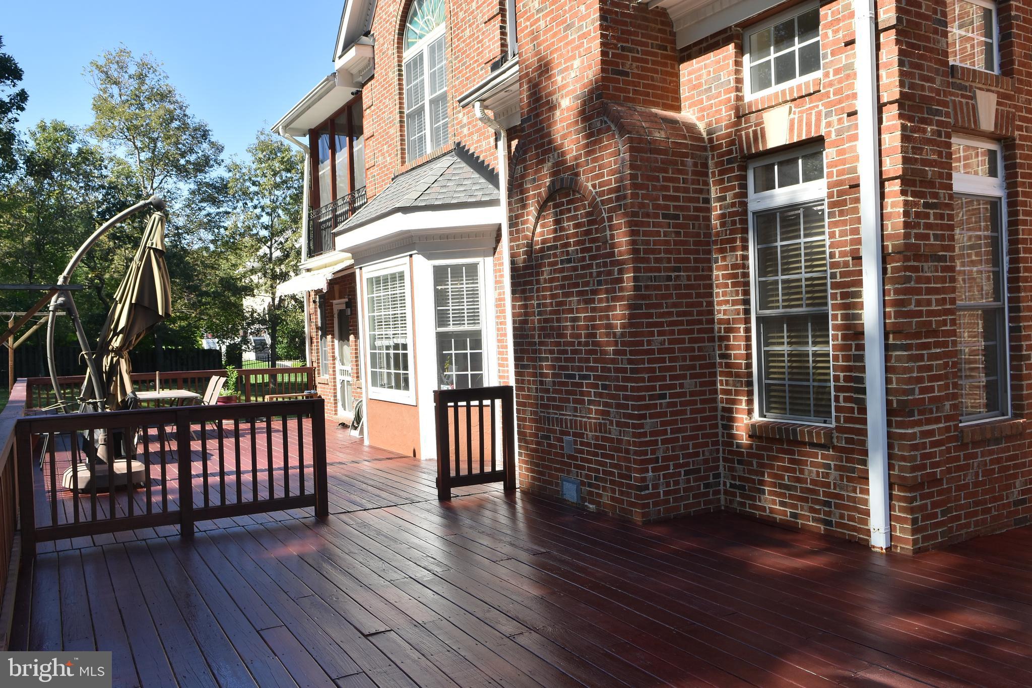 LEWIS PARK - Residential