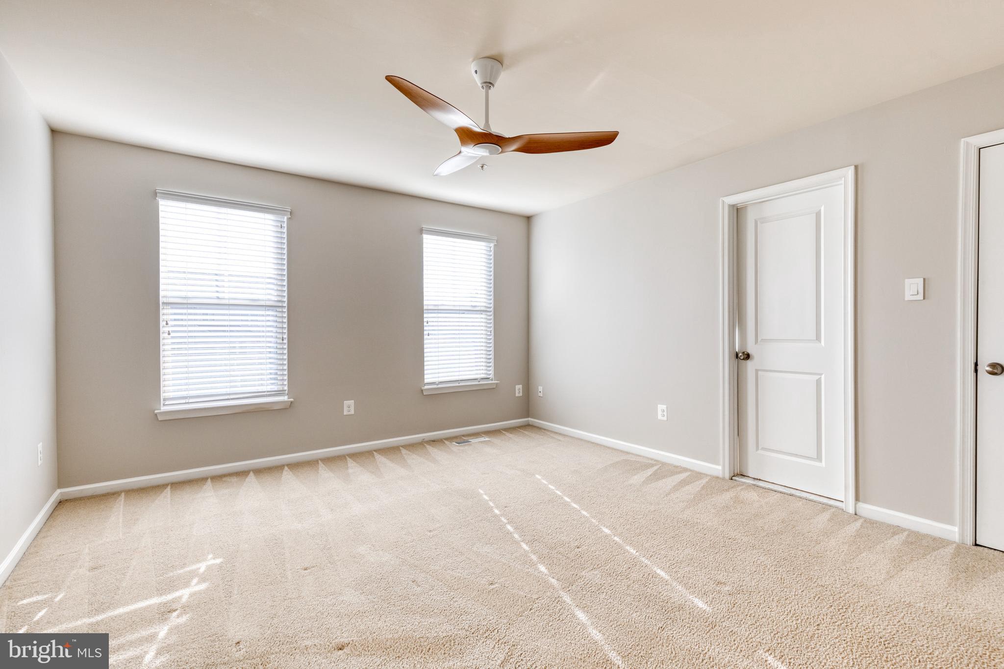 TANYARD COVE NORTH - Residential Lease