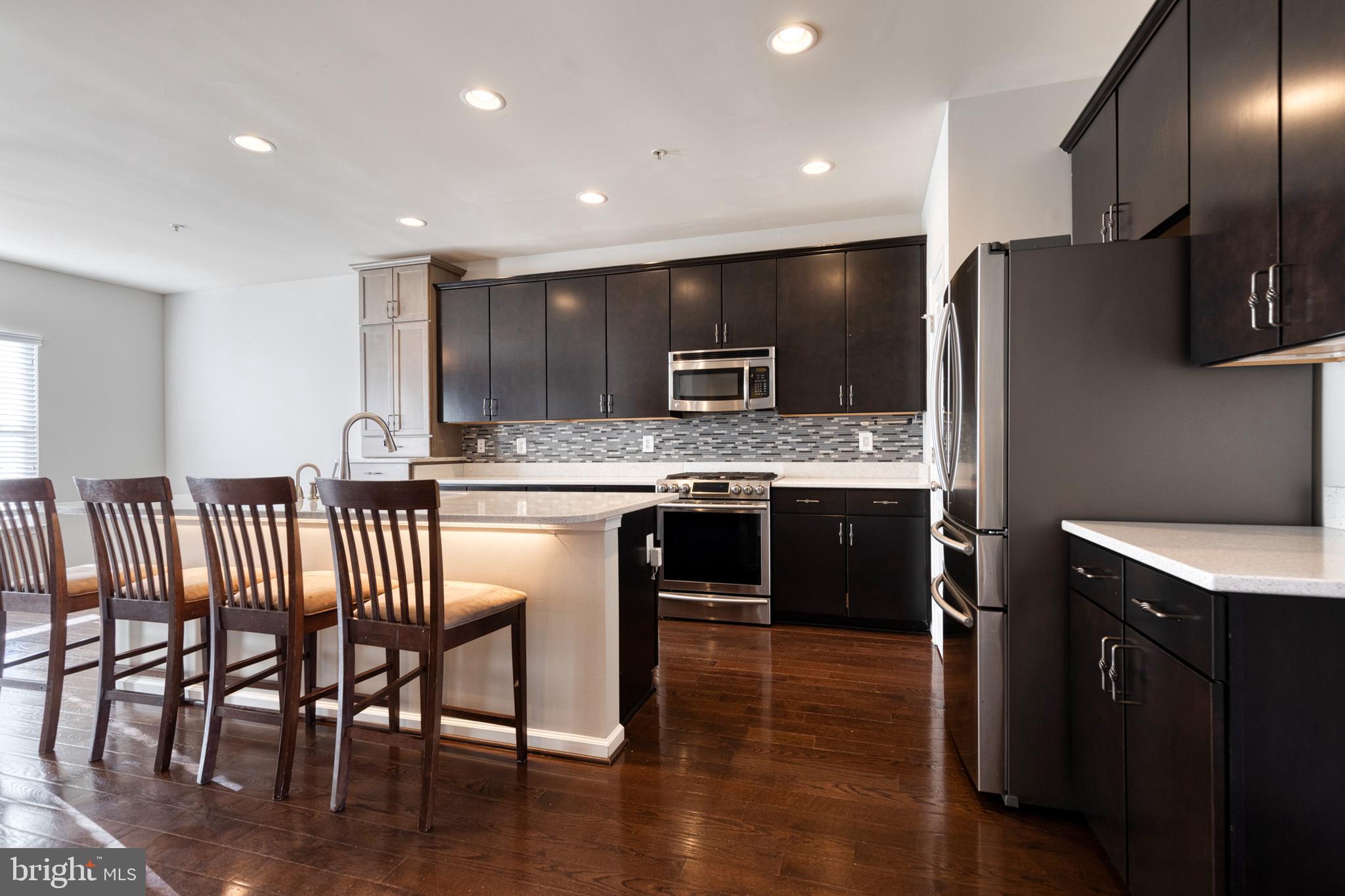 TANYARD COVE NORTH - Residential Lease