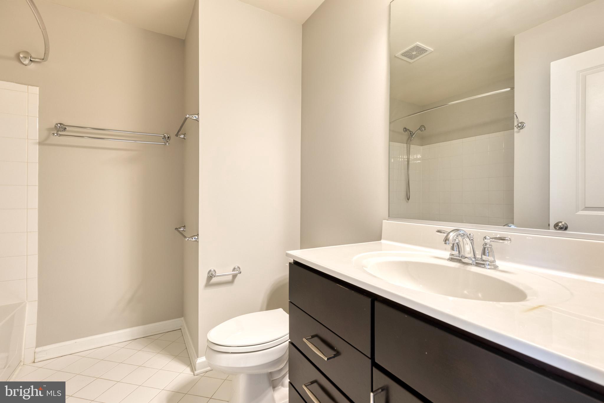 TANYARD COVE NORTH - Residential Lease