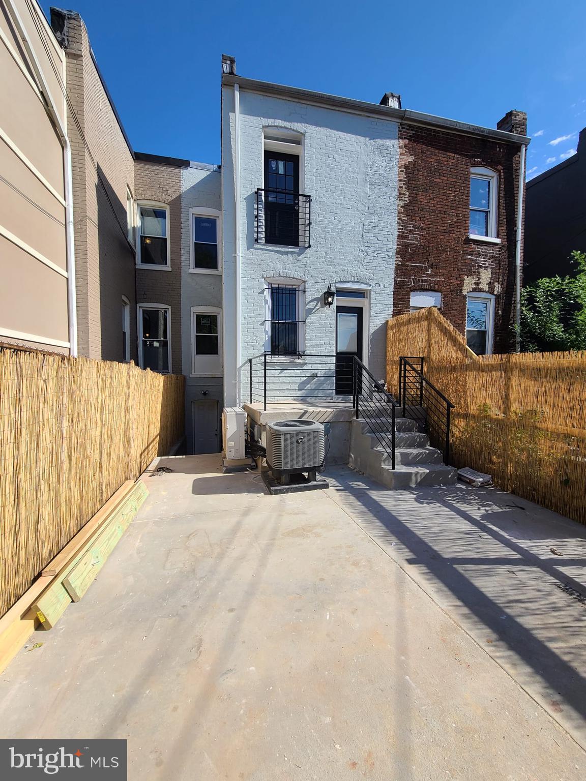 113 15TH STREET SE