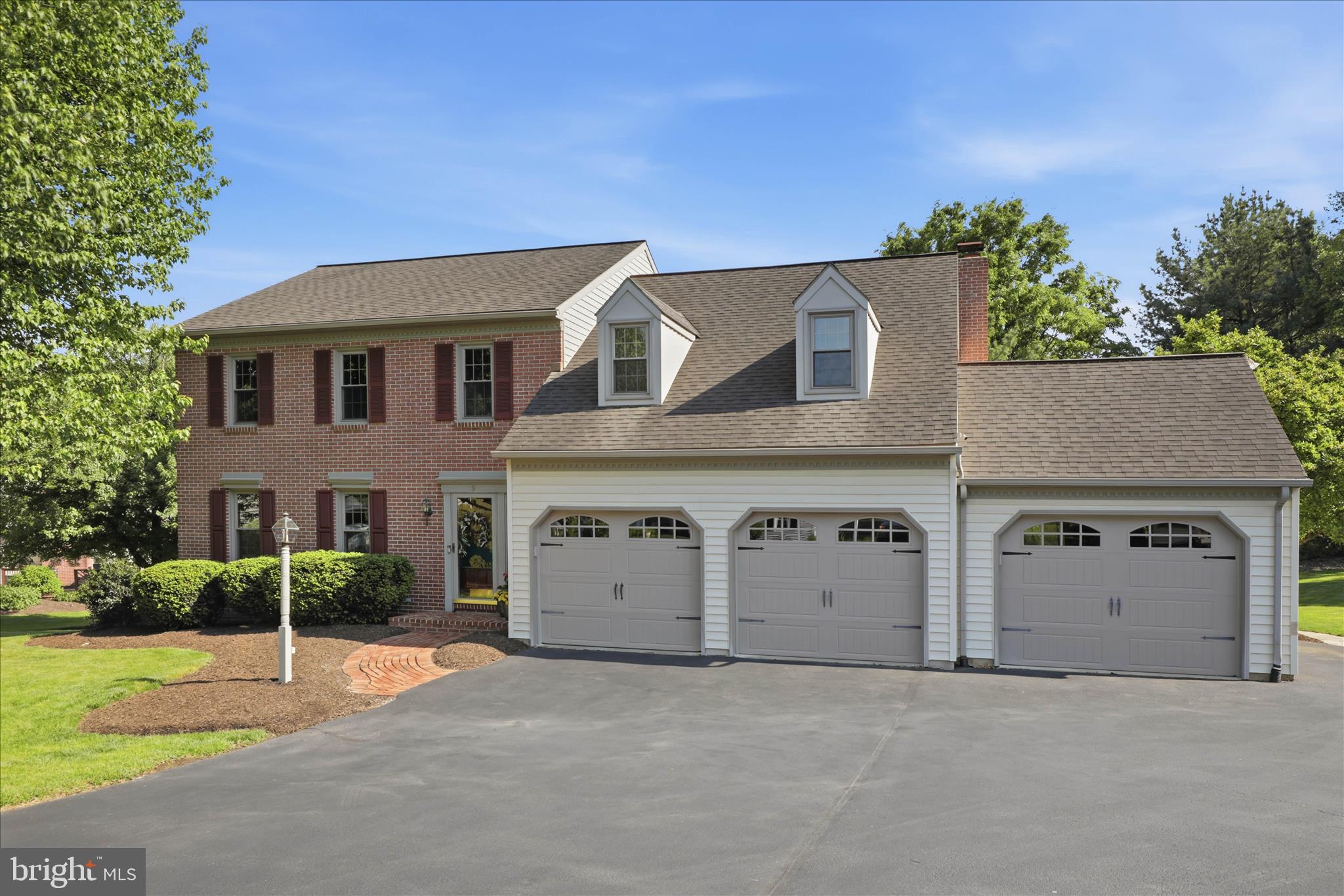 9 ROUND HOUSE DRIVE