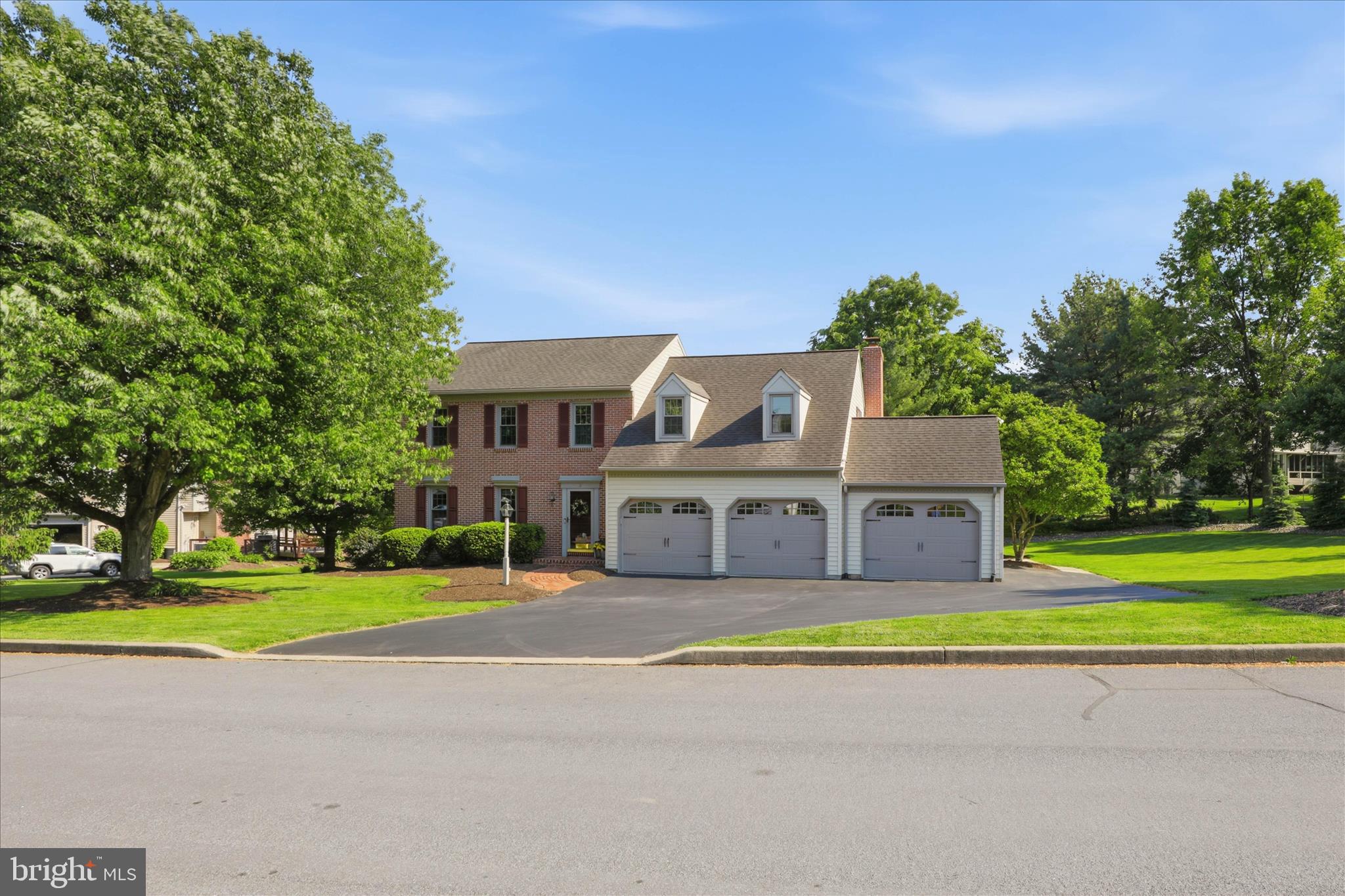 9 ROUND HOUSE DRIVE