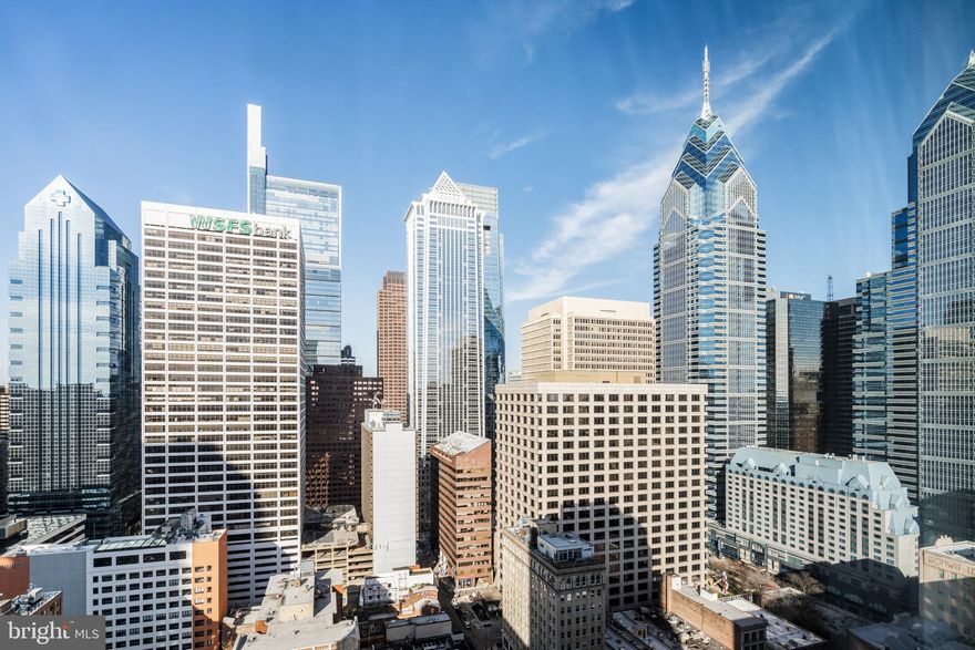 Experience 10 | Live at 10.