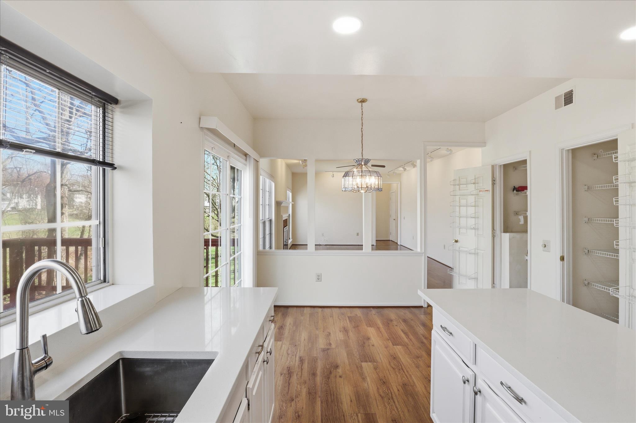 TWIN OAKS FARM - Residential