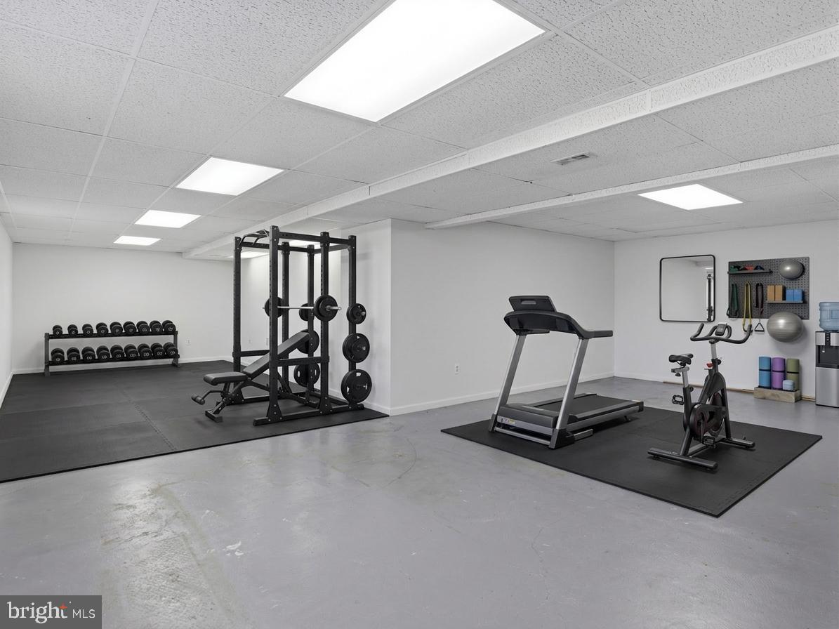 TWIN OAKS FARM - Residential