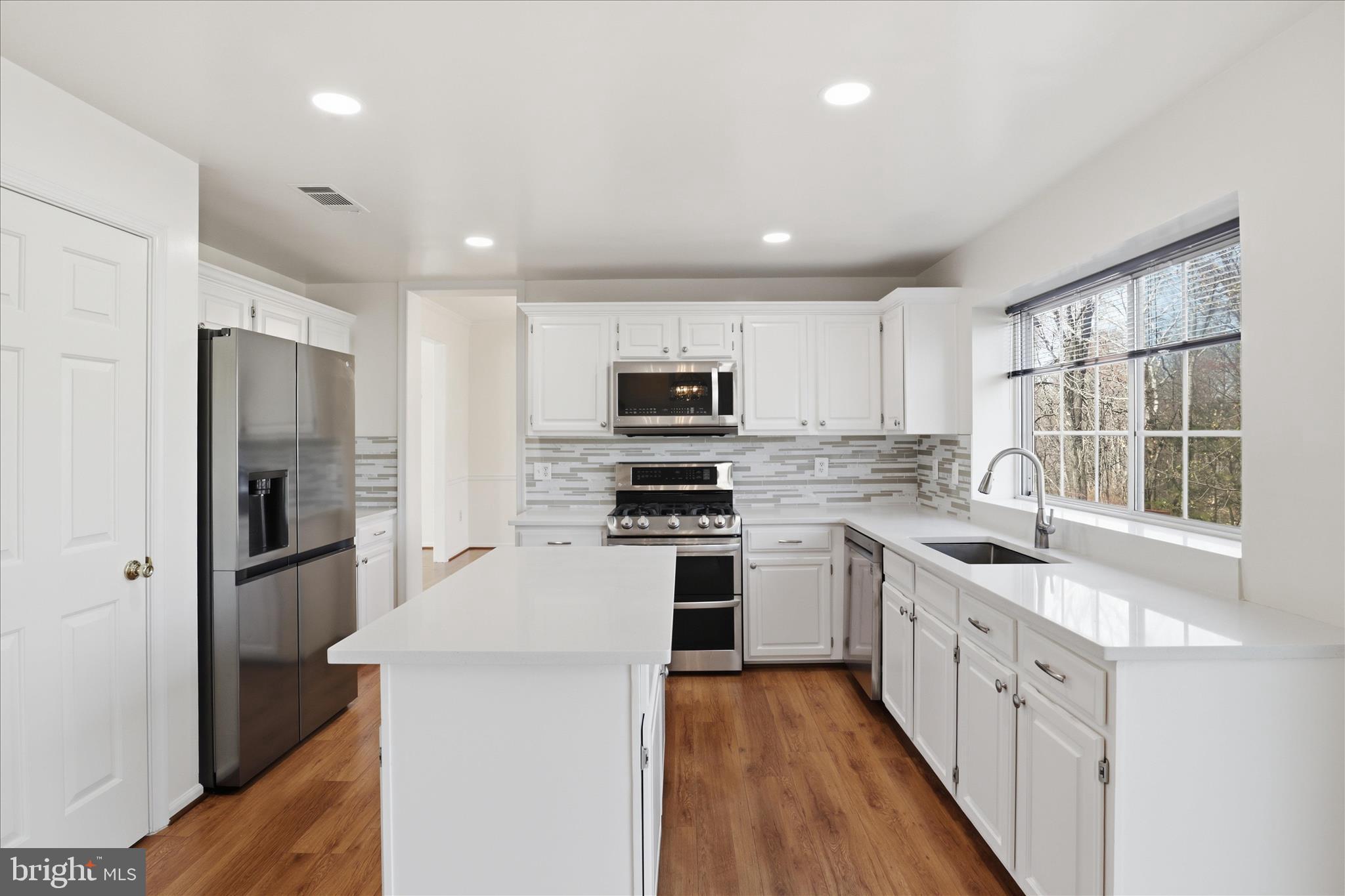 TWIN OAKS FARM - Residential