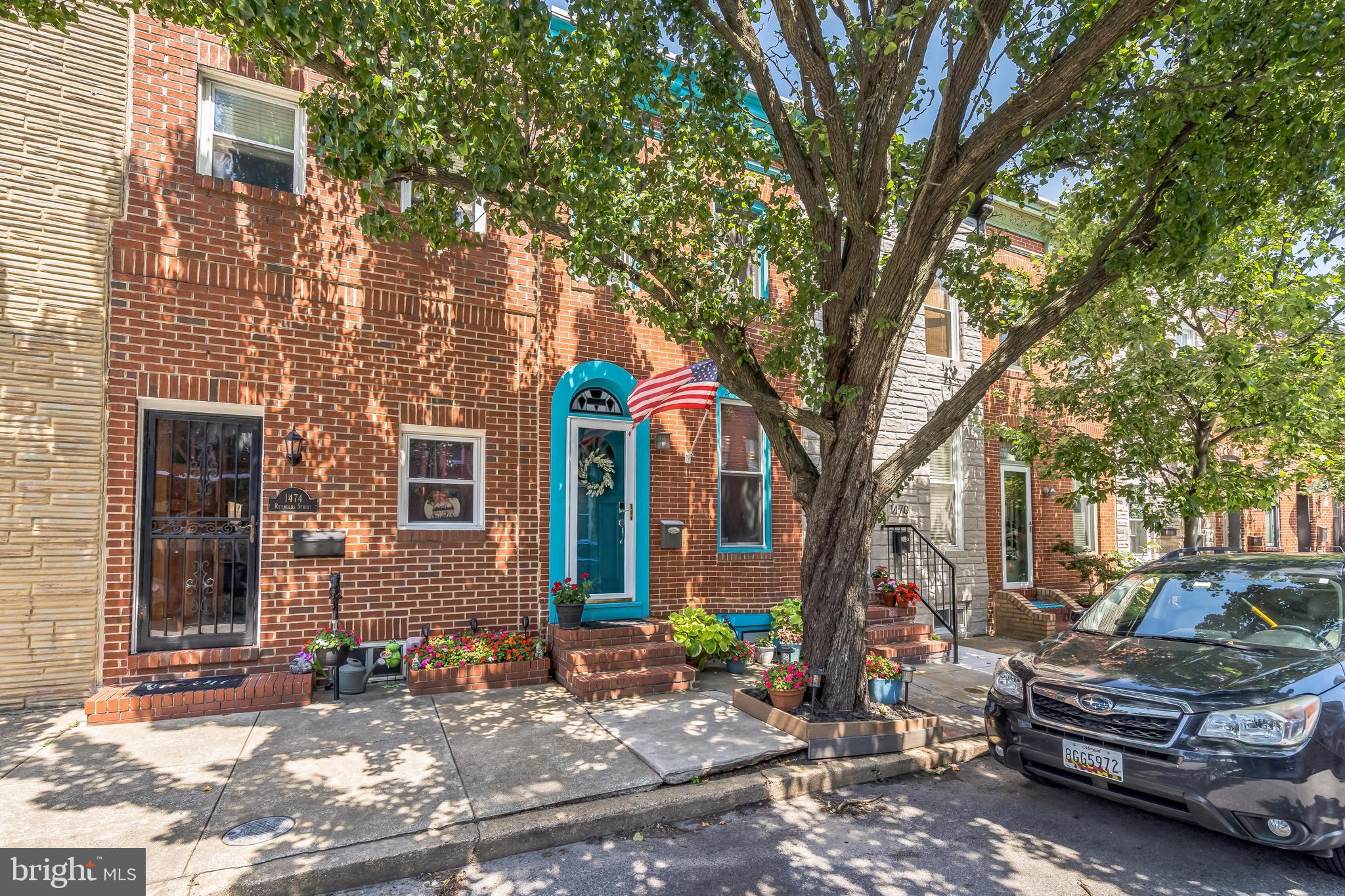 LOCUST POINT - Residential