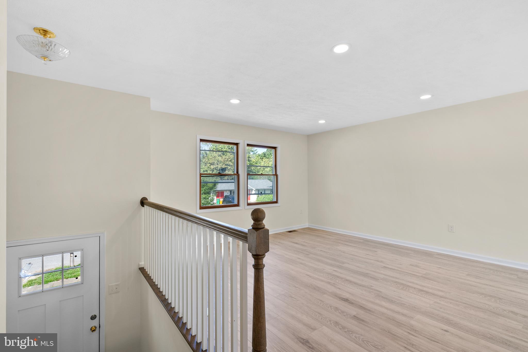 10302 DUKE OF WELLINGTON COURT