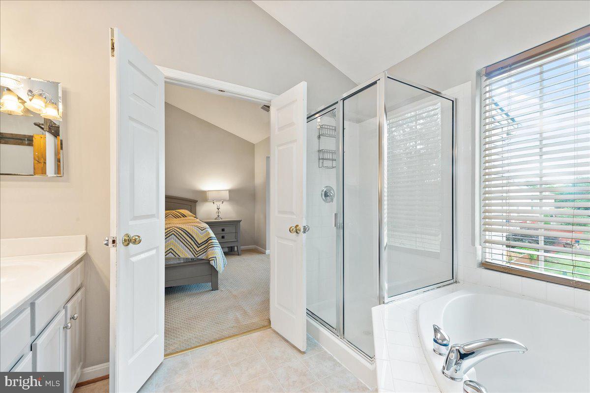 TOWNES AT COMPTON FARM - Residential