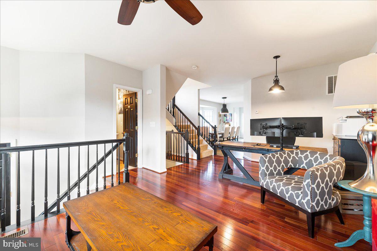 TOWNES AT COMPTON FARM - Residential