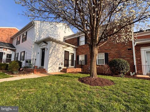 33 WATERFALL ROAD HENRICO VA 23228