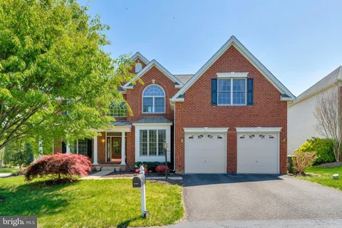 43185 Quilting Lane, Chantilly, VA MLS: VALO2093826