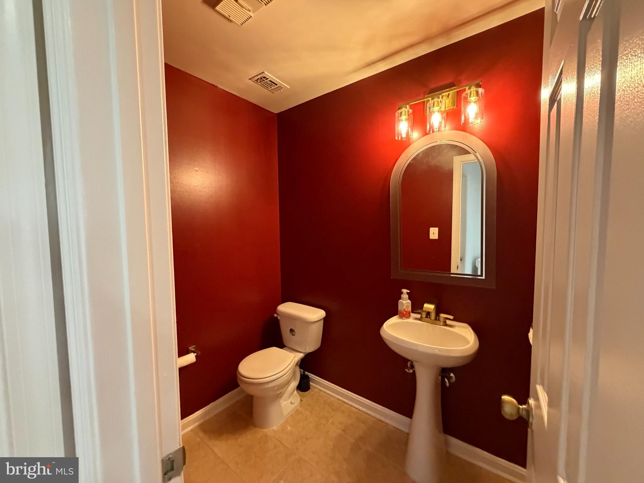 SOMERSET AT WESTRIDGE - Residential Lease