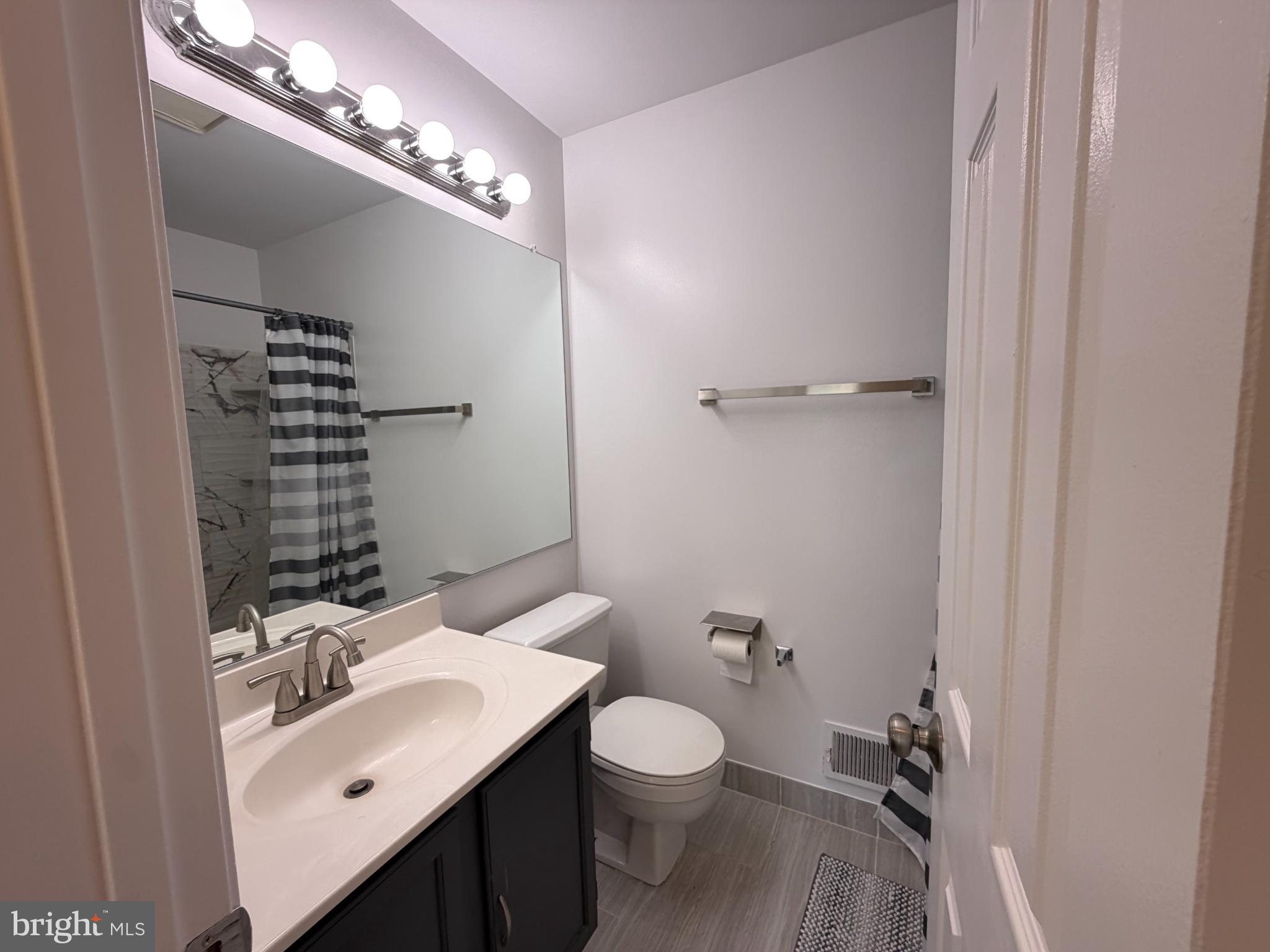 SOMERSET AT WESTRIDGE - Residential Lease