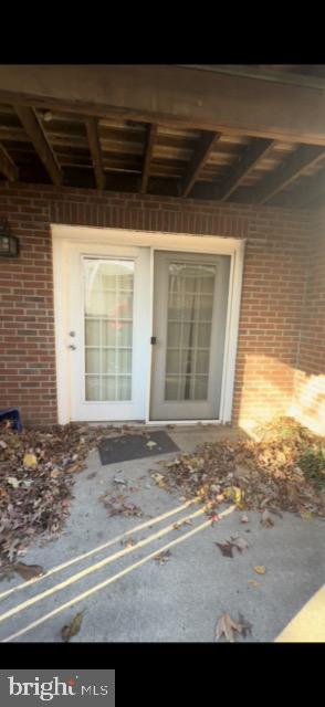 SOMERSET AT WESTRIDGE - Residential Lease