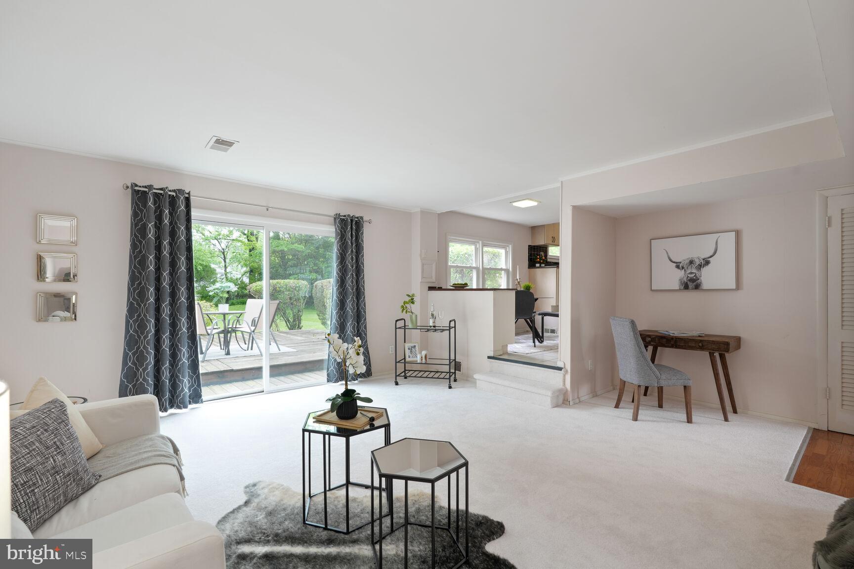 SLEEPY HOLLOW WOODS - Residential