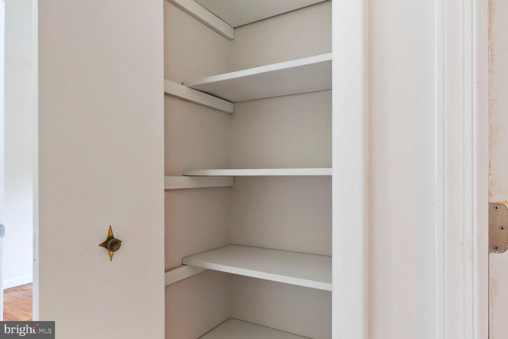 SLEEPY HOLLOW WOODS - Residential