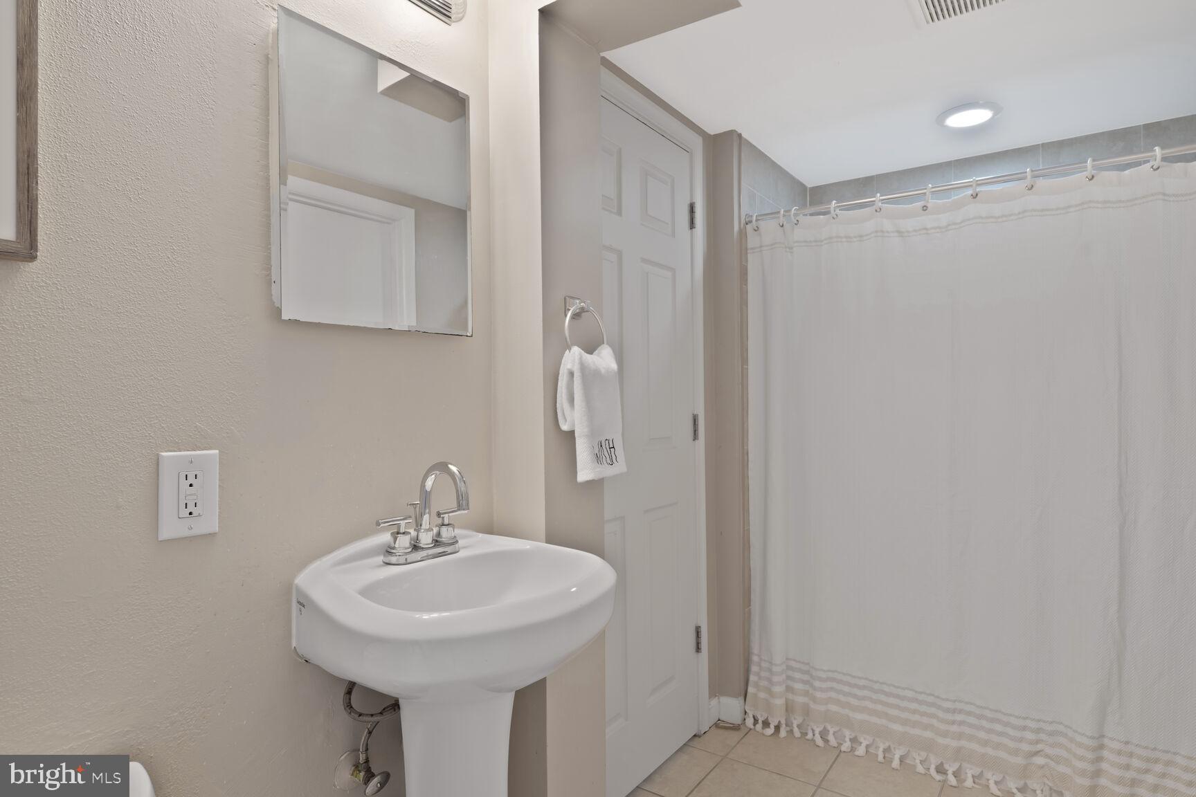 SLEEPY HOLLOW WOODS - Residential