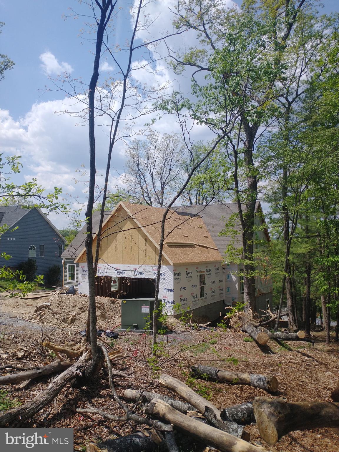 LAKE HOLIDAY ESTATES - Residential