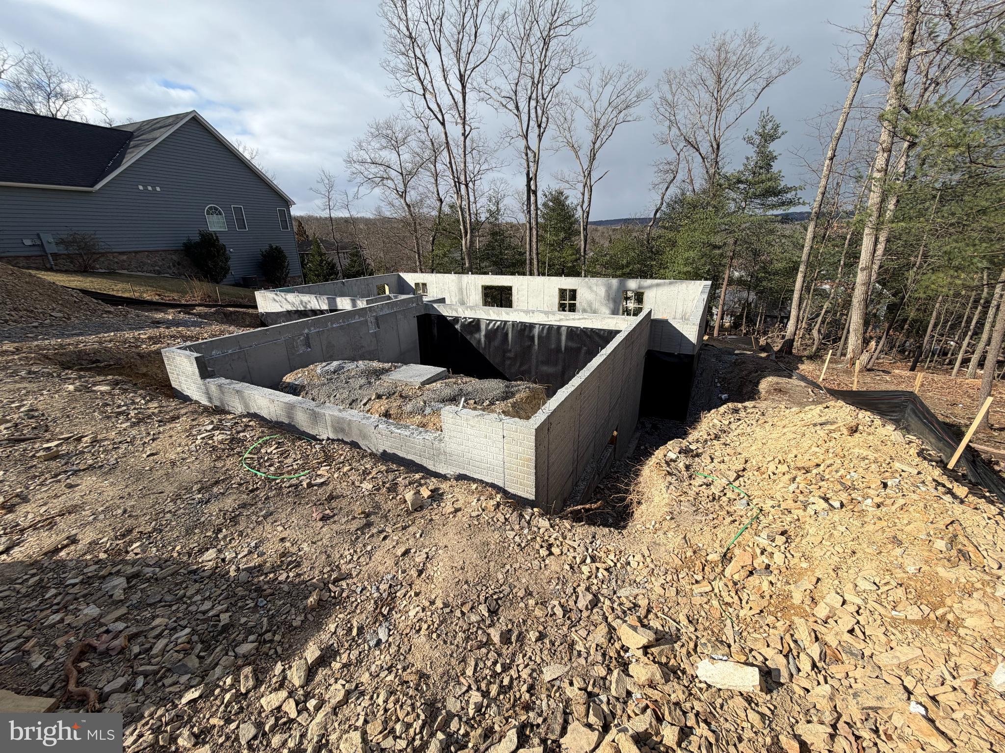 LAKE HOLIDAY ESTATES - Residential