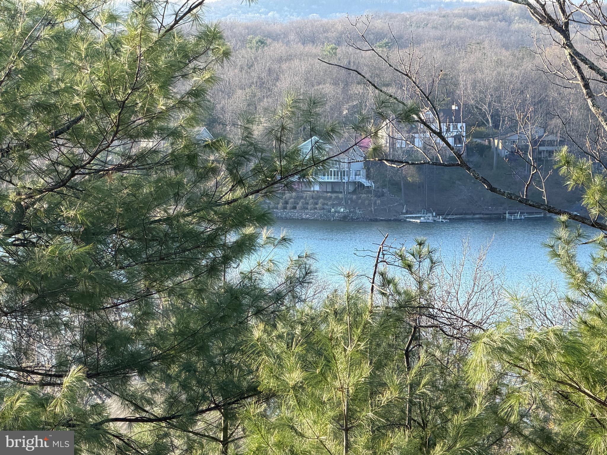 LAKE HOLIDAY ESTATES - Residential