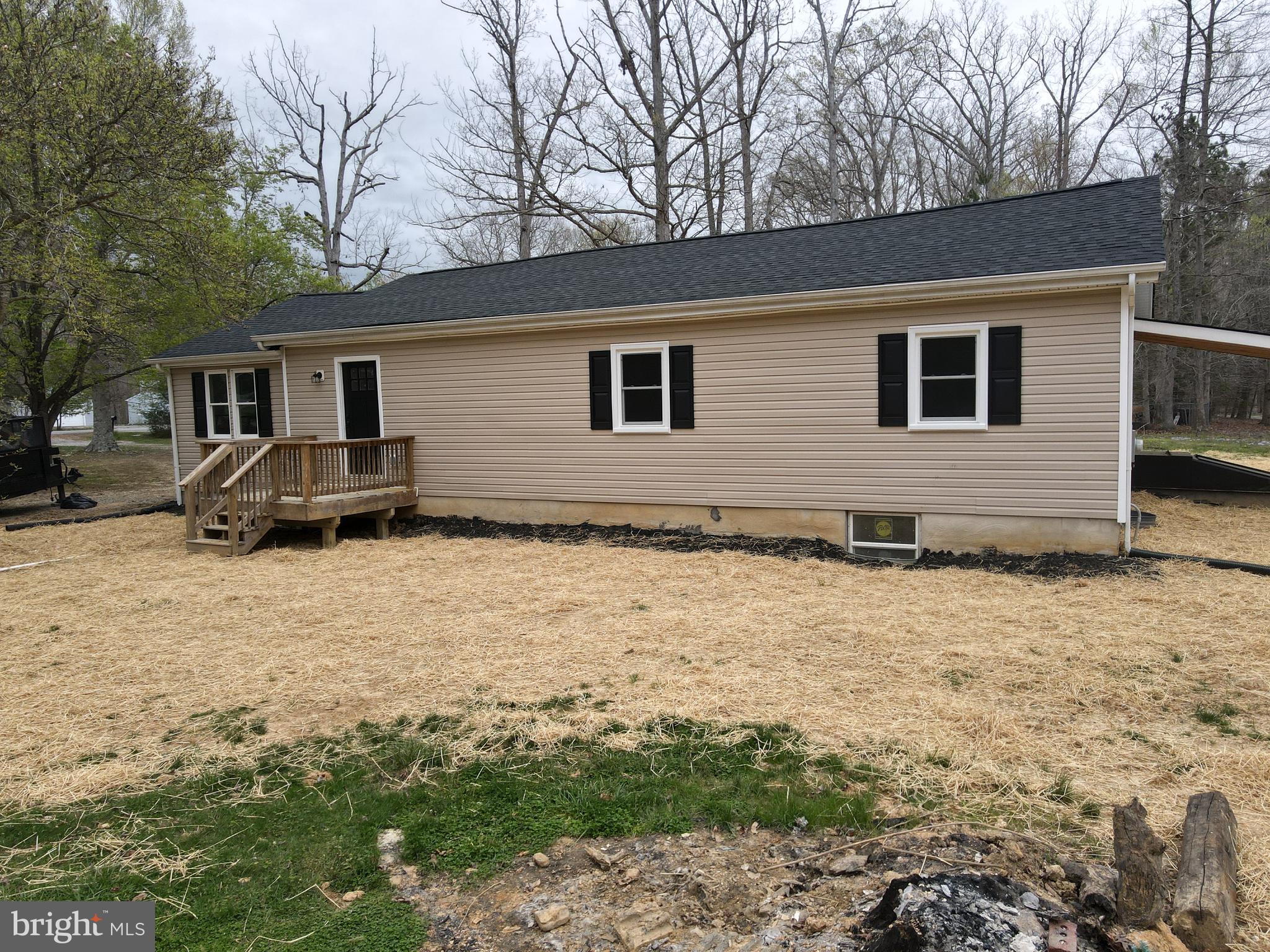 ANNAPOLIS WOODS ESTATE - Residential