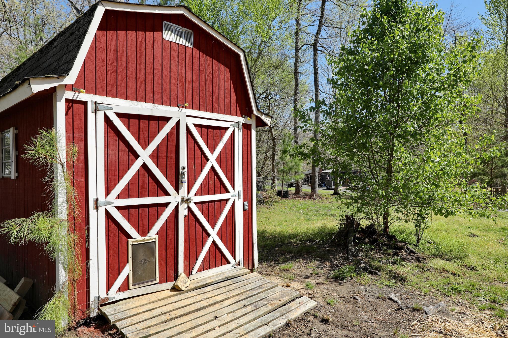 ANNAPOLIS WOODS ESTATE - Residential